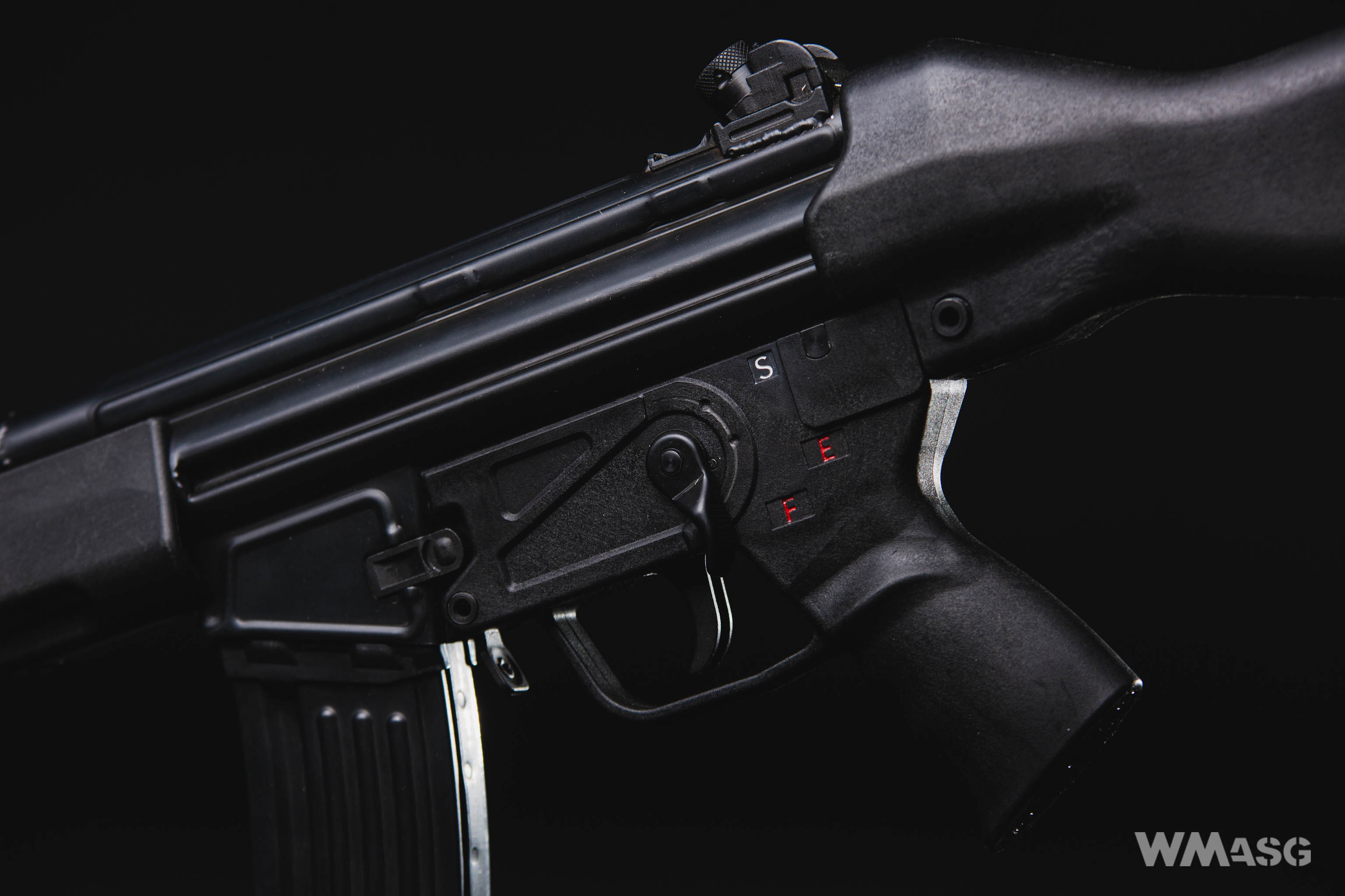 LCT LK-33A2 (HK G33) z zewnątrz