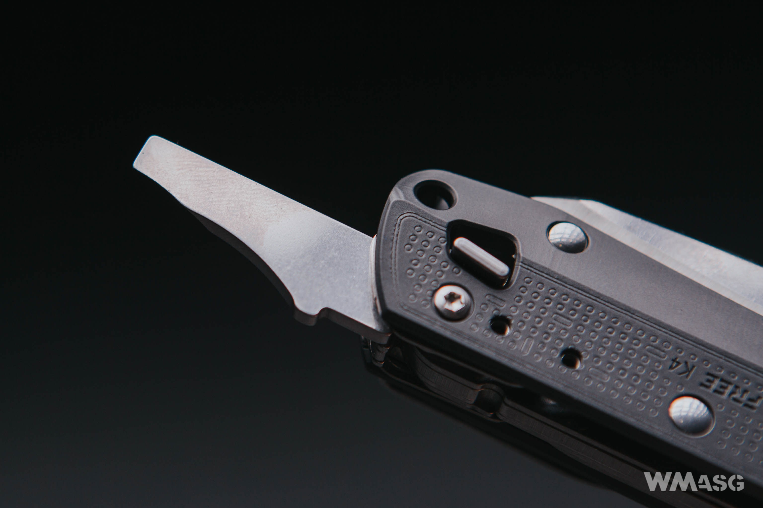 Leatherman FREE K4 (stiudio)