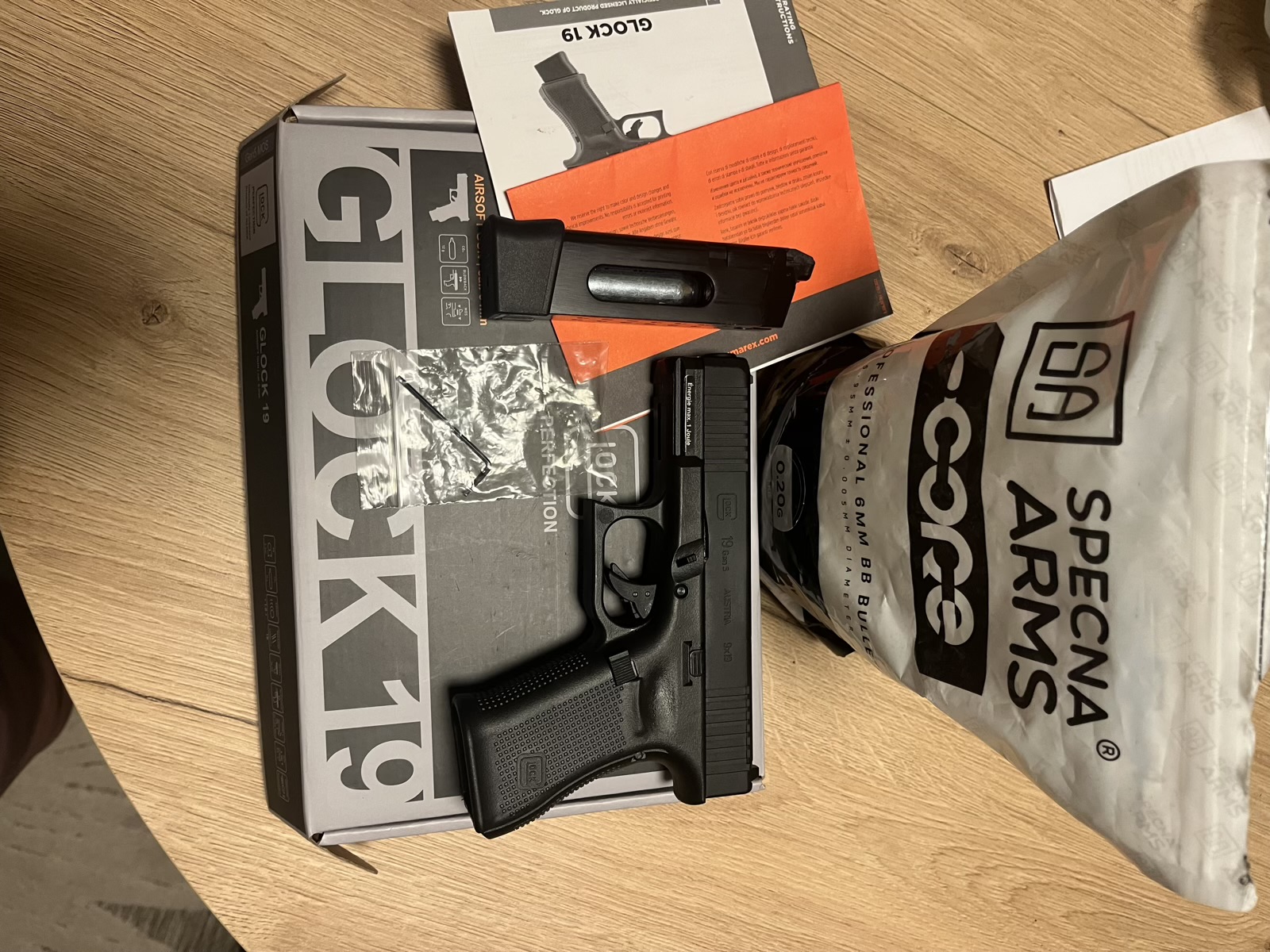 Replika glock 19 gen 5