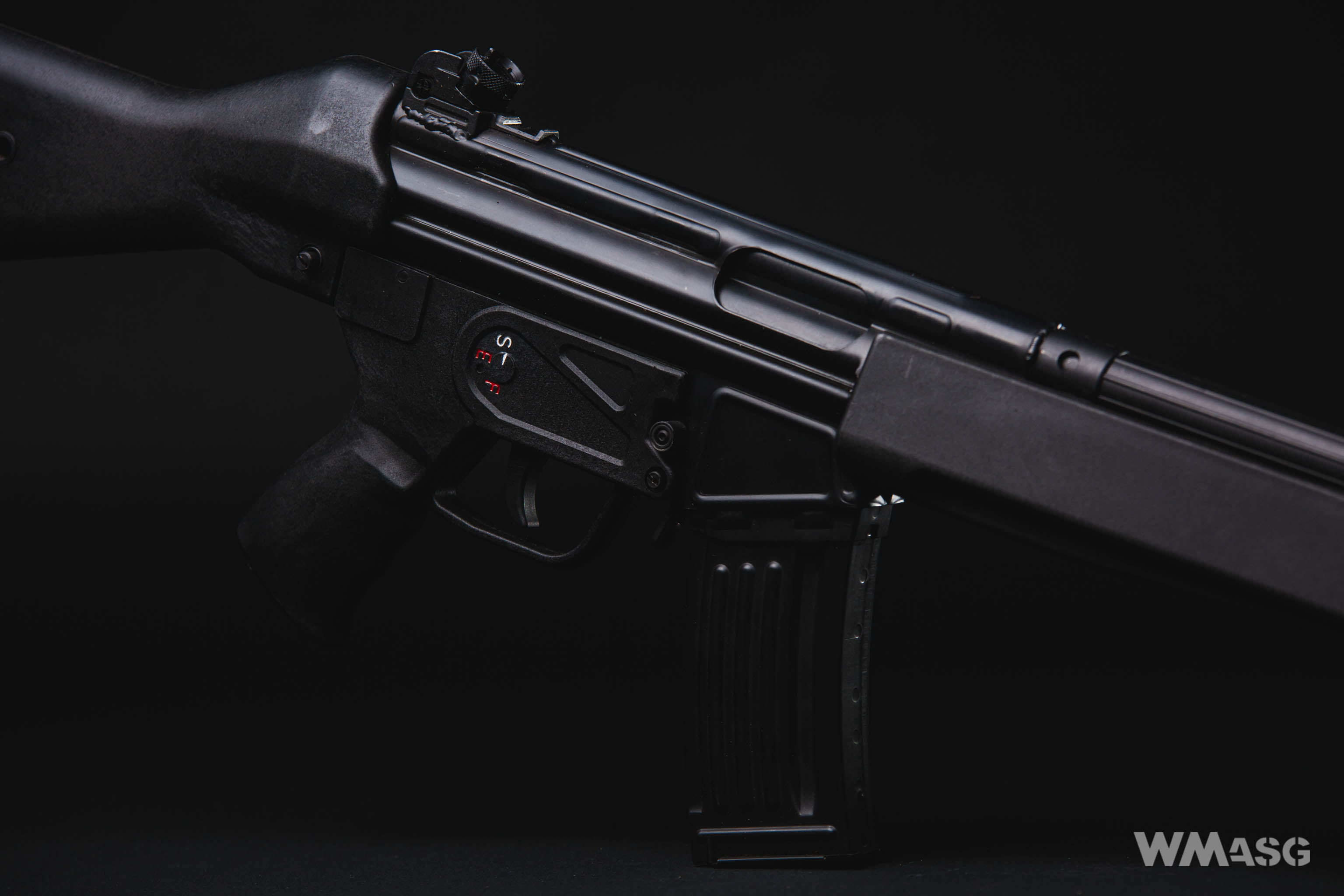LCT LK-33A2 (HK G33) z zewnątrz