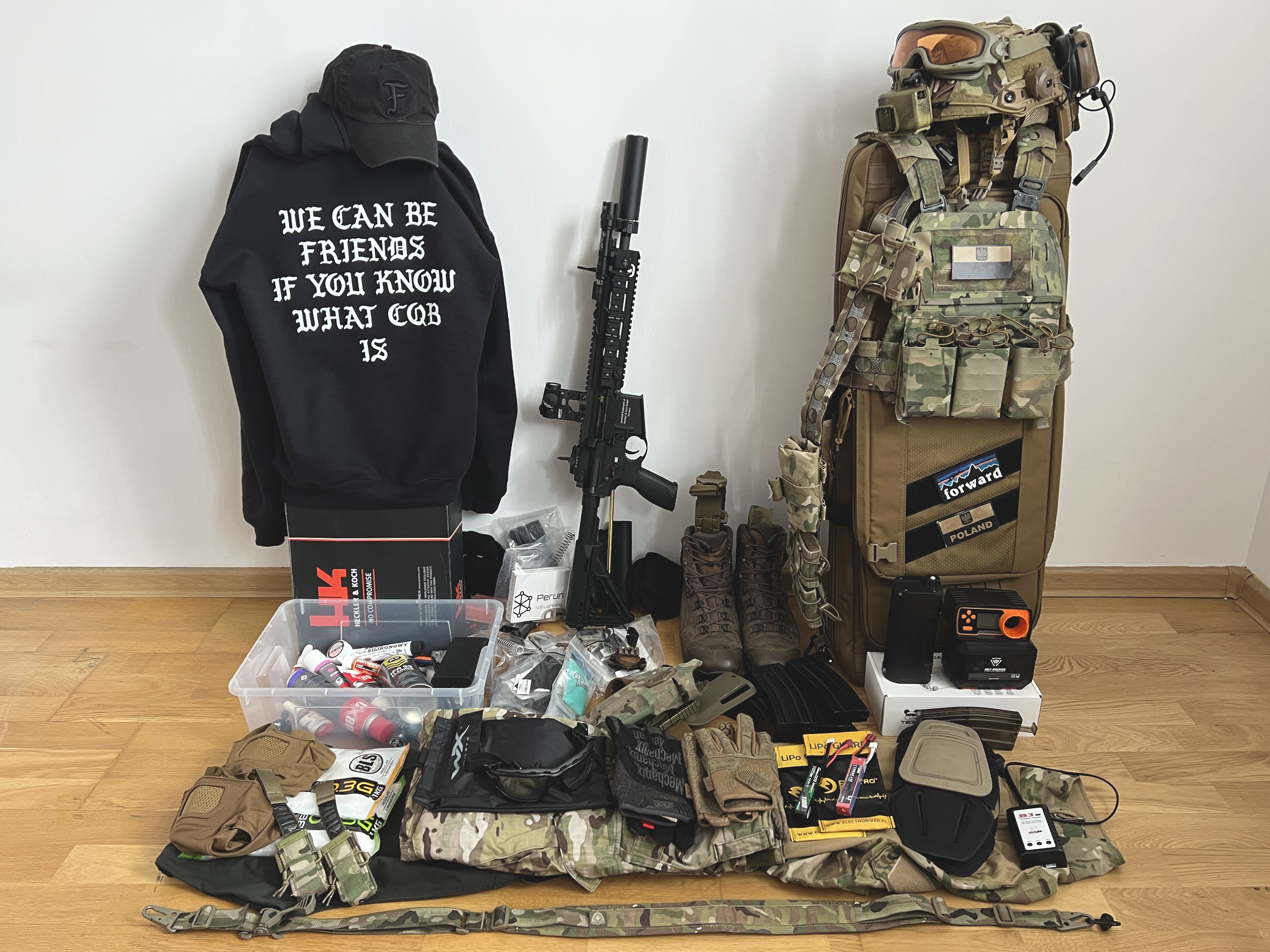 Kompletny zestaw dla bardzo wymagającego gracza / HK416 Ulat, Ferro, Haix, Wiley X, VFC, Perun, Begadi