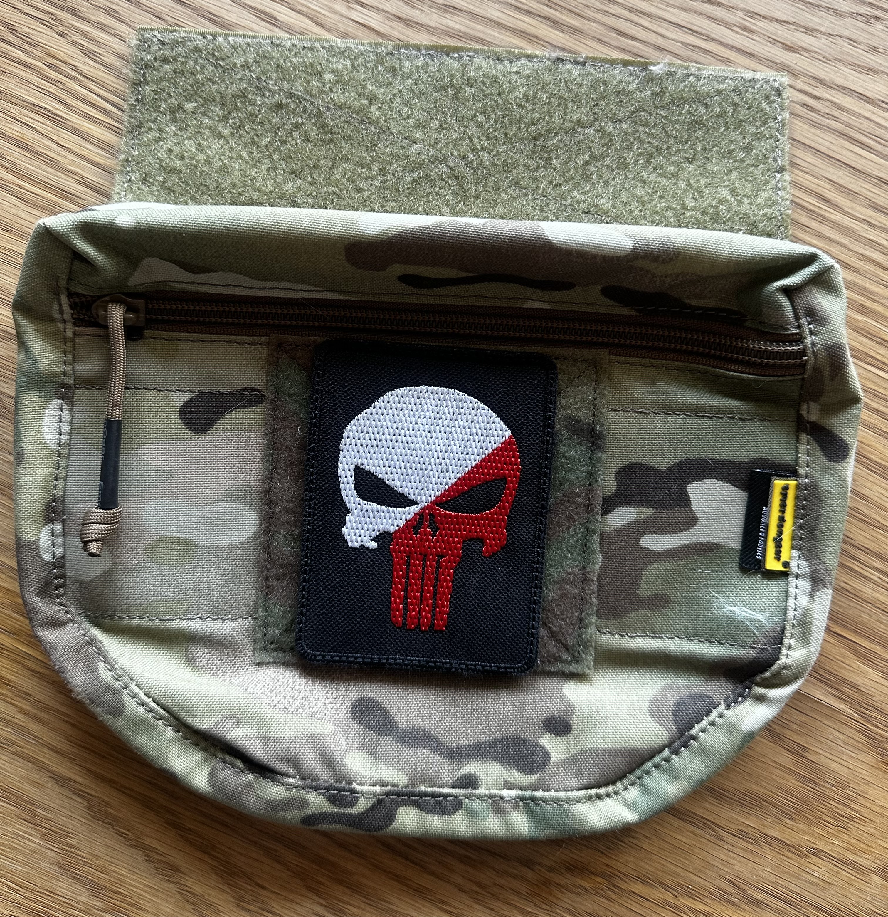 Dangler front ferro kieszeń replika emerson