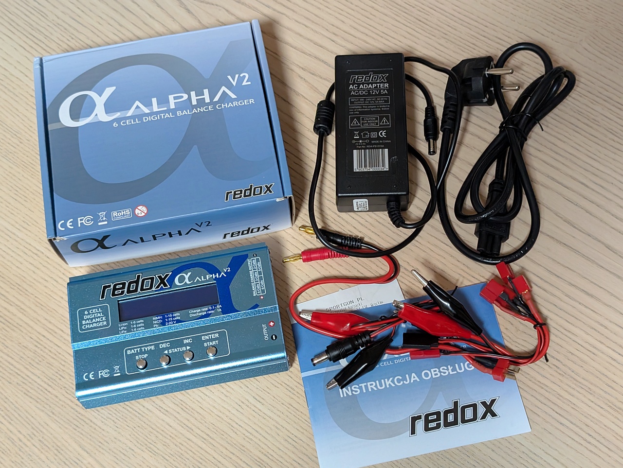 Ładowarka mikroprocesorowa Redox Alpha v2 Combo - LiPo - NiMH - Li-Ion