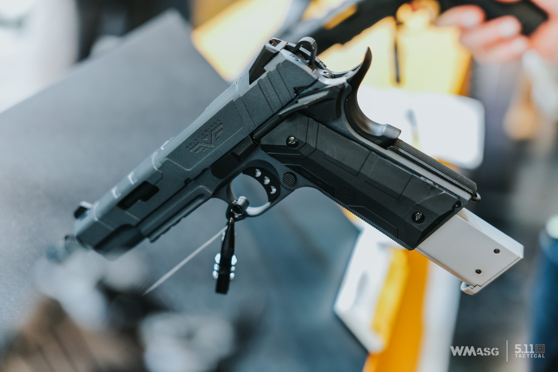 Z wiatrówek do replik airsoftowych czyli Rossi na targach IWA 2023