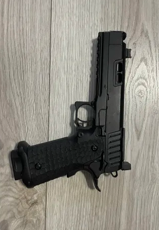R604 Army Armament