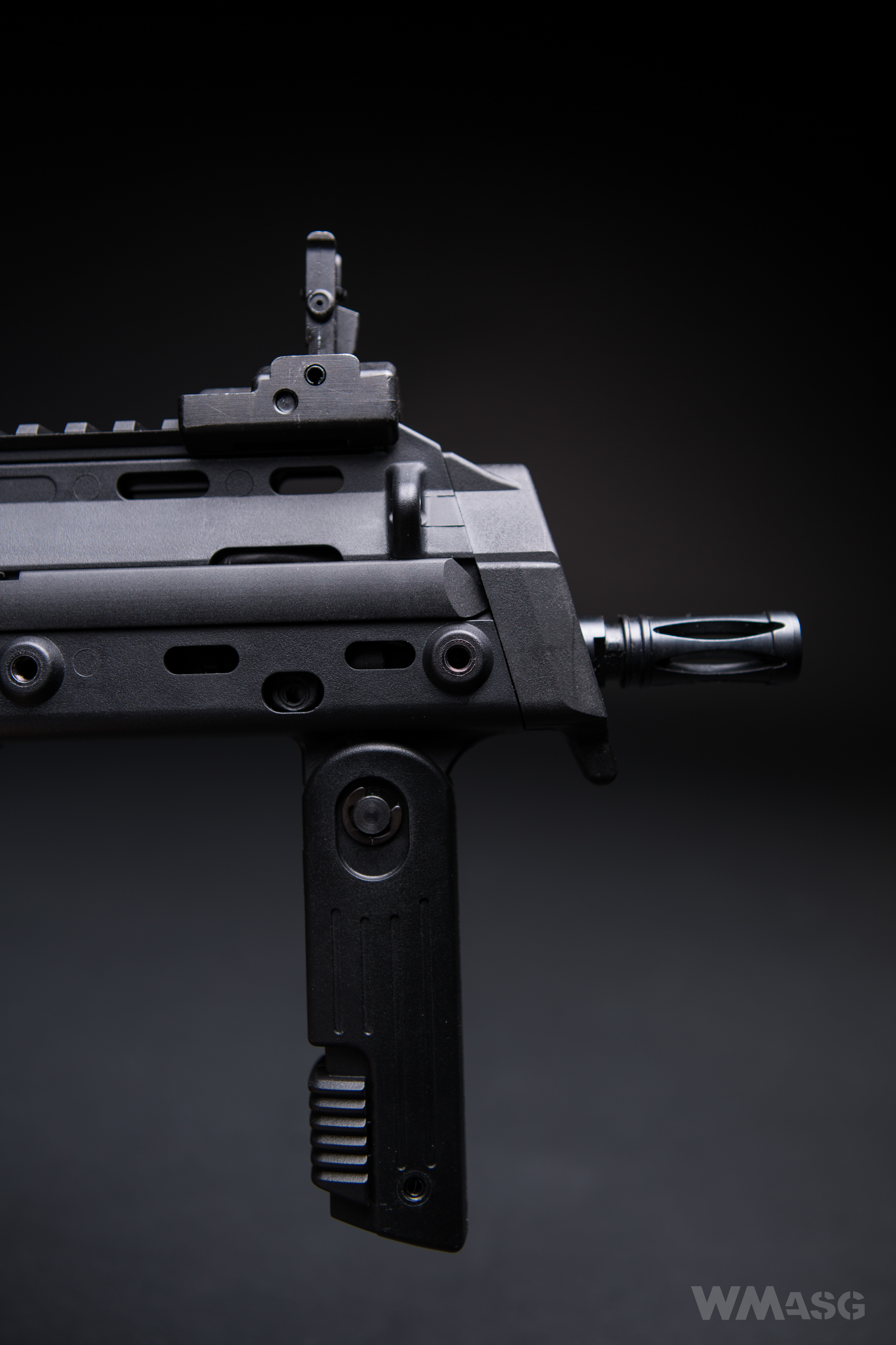 HK MP7A1 AEG - Umarex/VFC - z zewnątrz