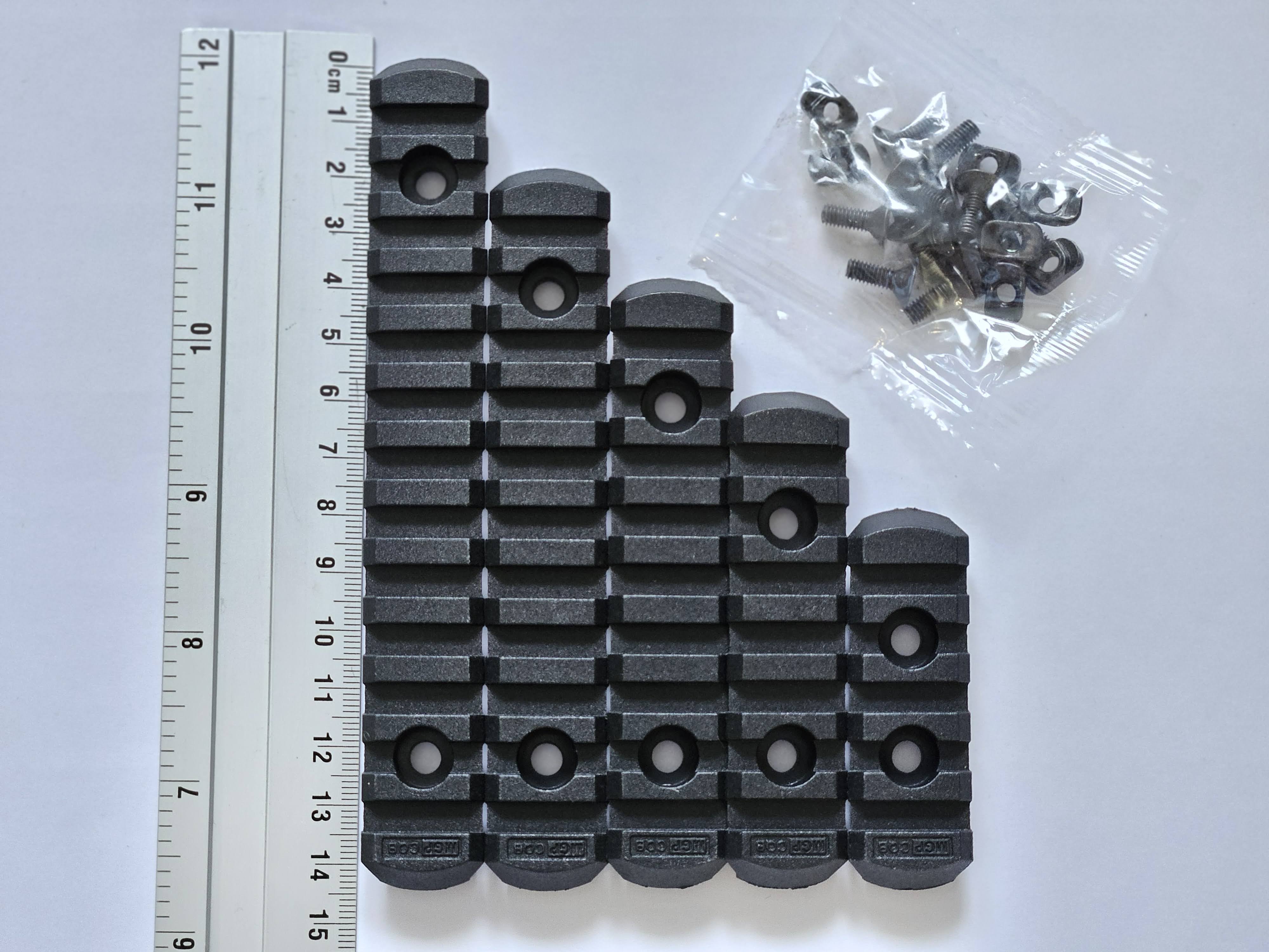 Zestaw 5 szyn RIS 22mm montowane na Mlock