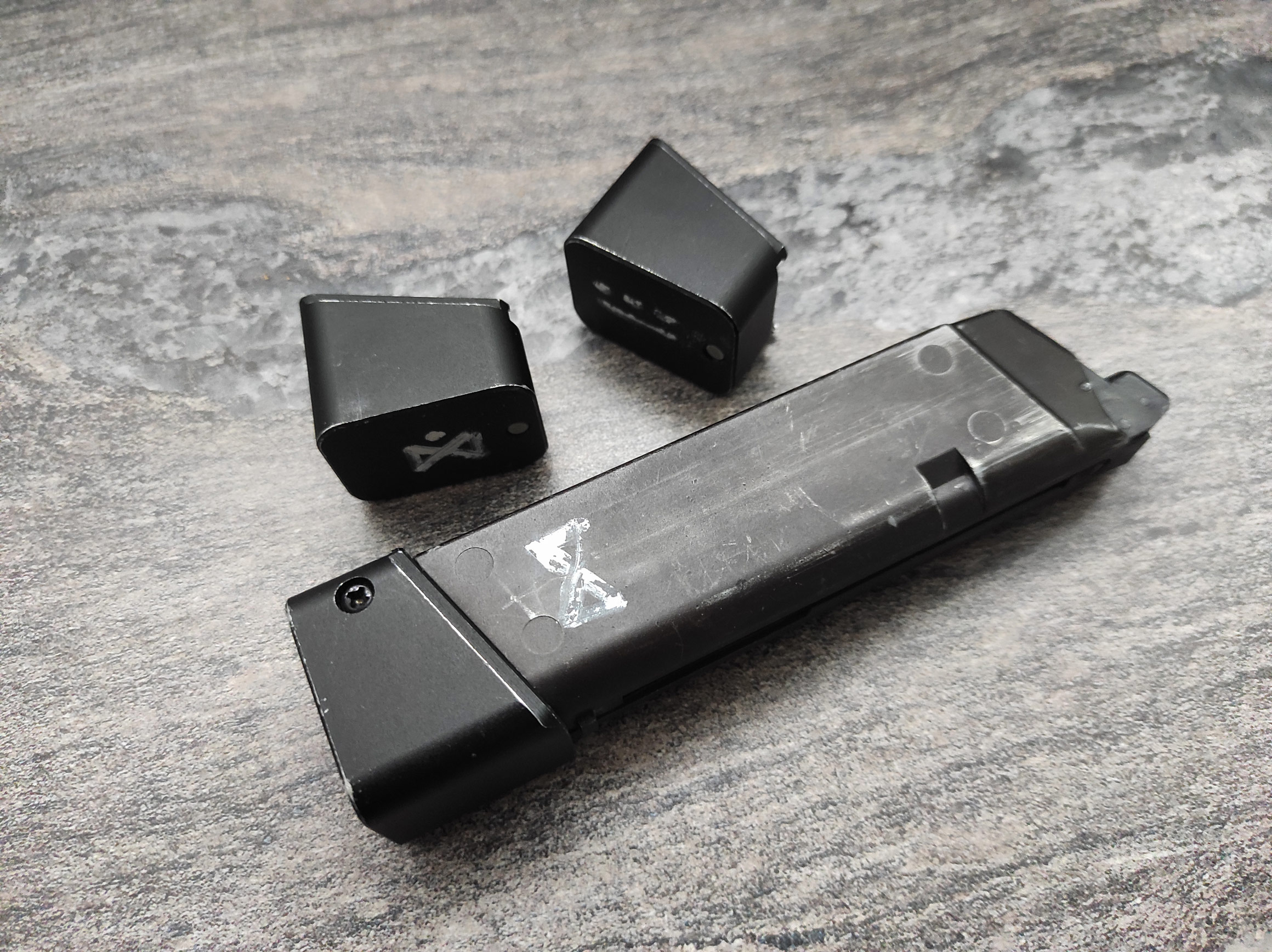 Aluminiowe stopki magazynka Glock