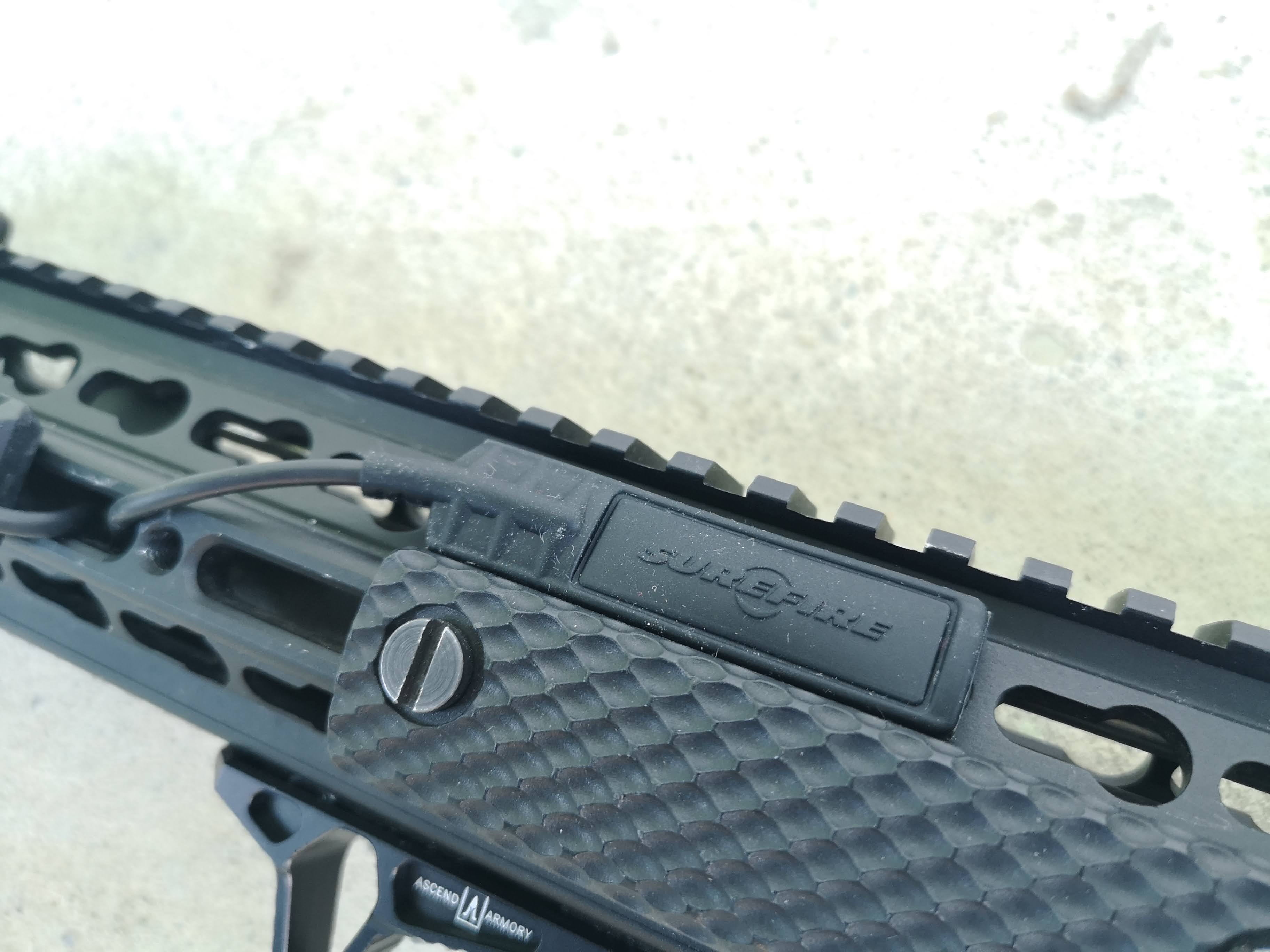 Latarka SureFire M300A włącznik żelowy