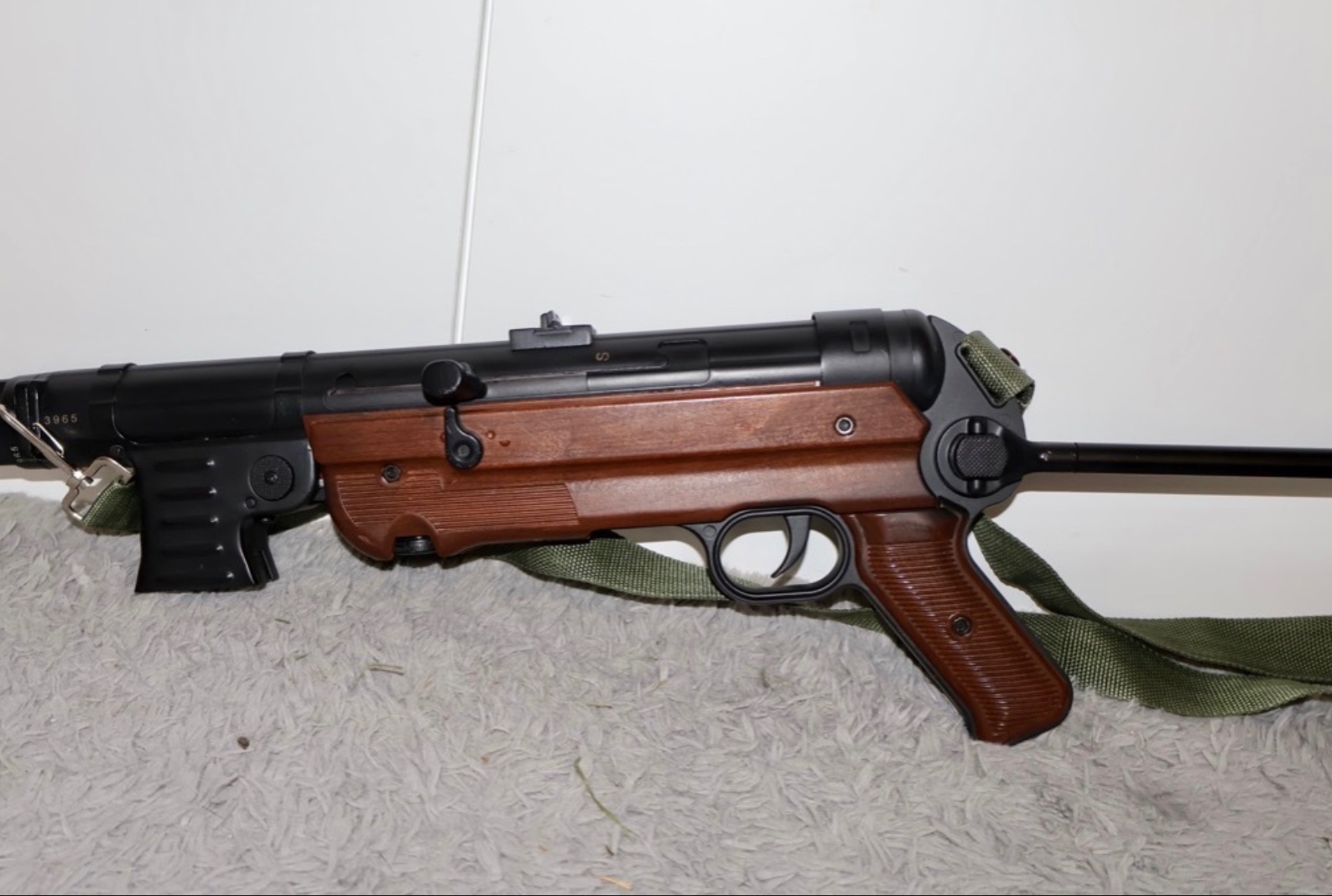 Sprzedam MP40 Aeg mp007 Cybergun