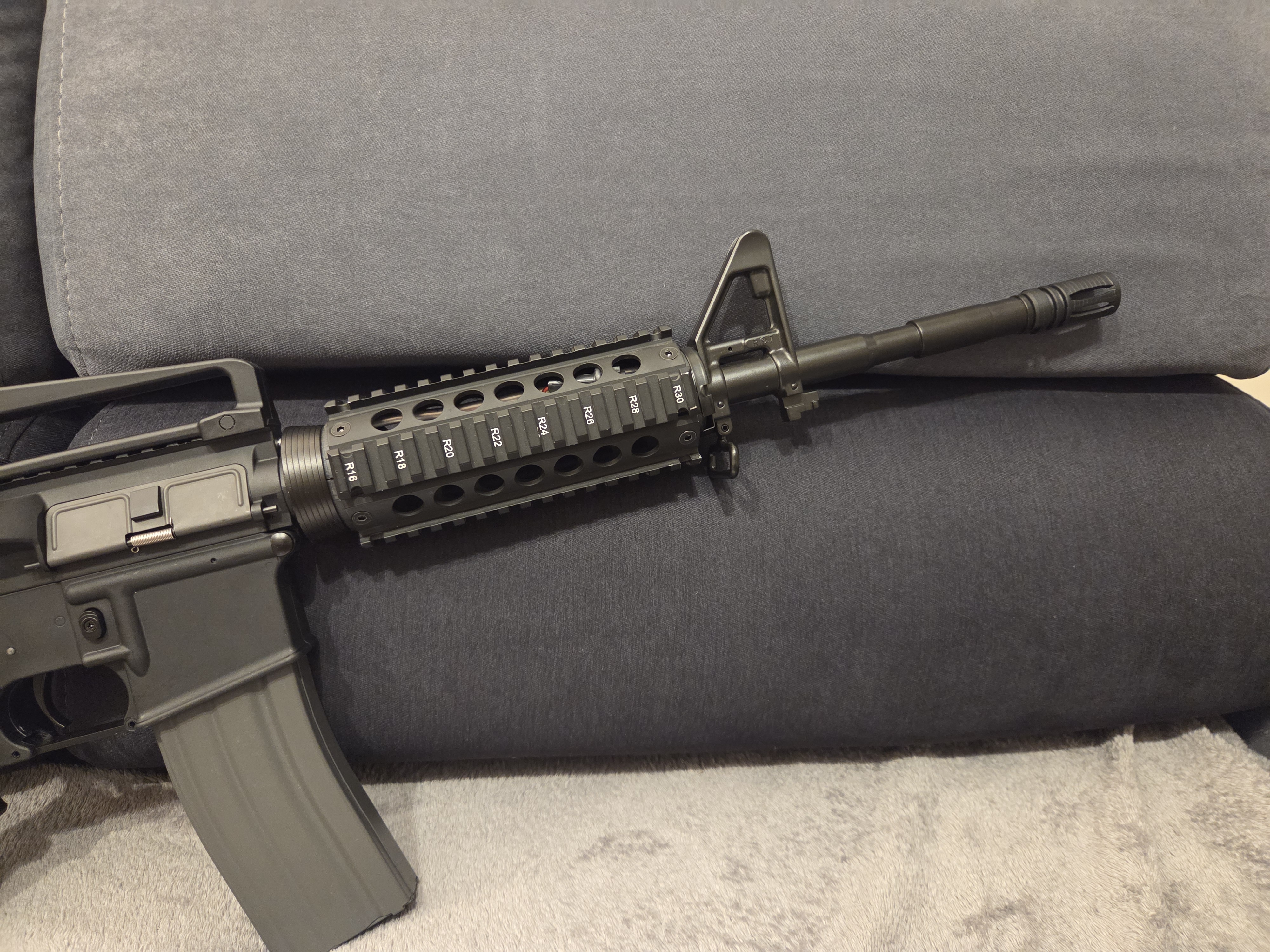 CM16 Carbine M4A1/Ris G&G 1.4 J jak nowa