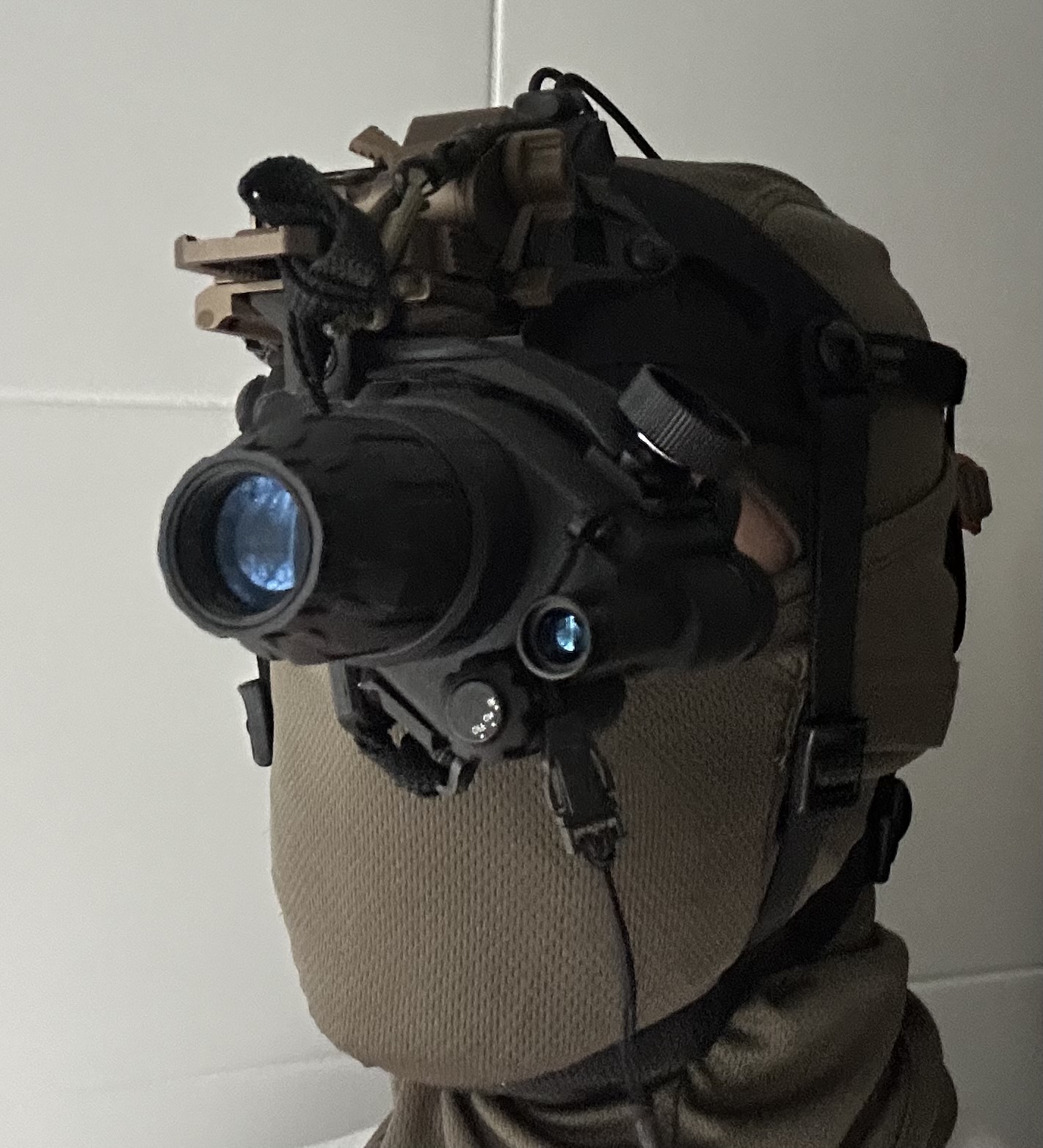 Noktowizor analogowy Pulsar Challenger GS 1x20 plus mocowanie Wilcox jarm skull crusher