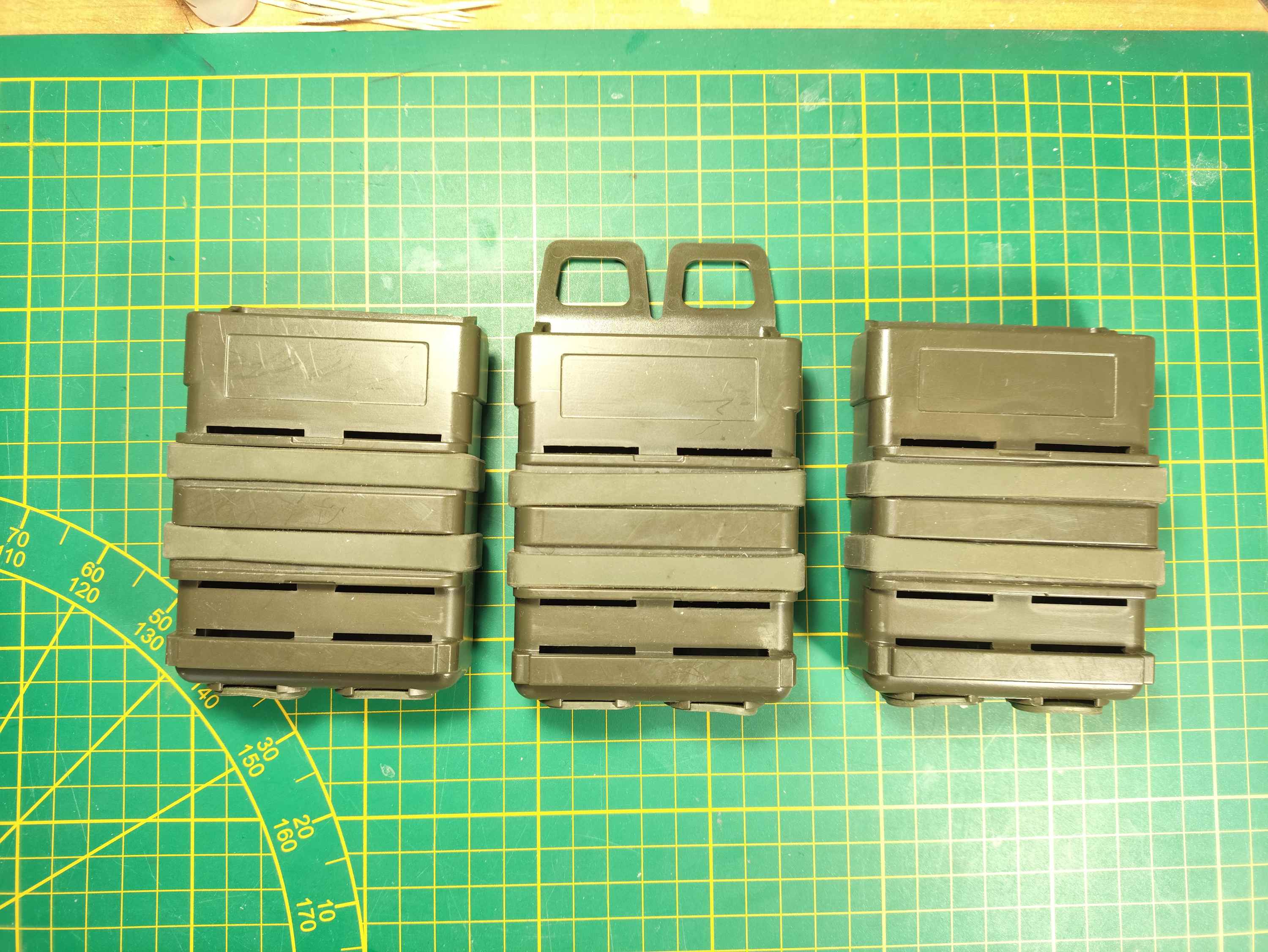 Ładownice typu Fastmag olive