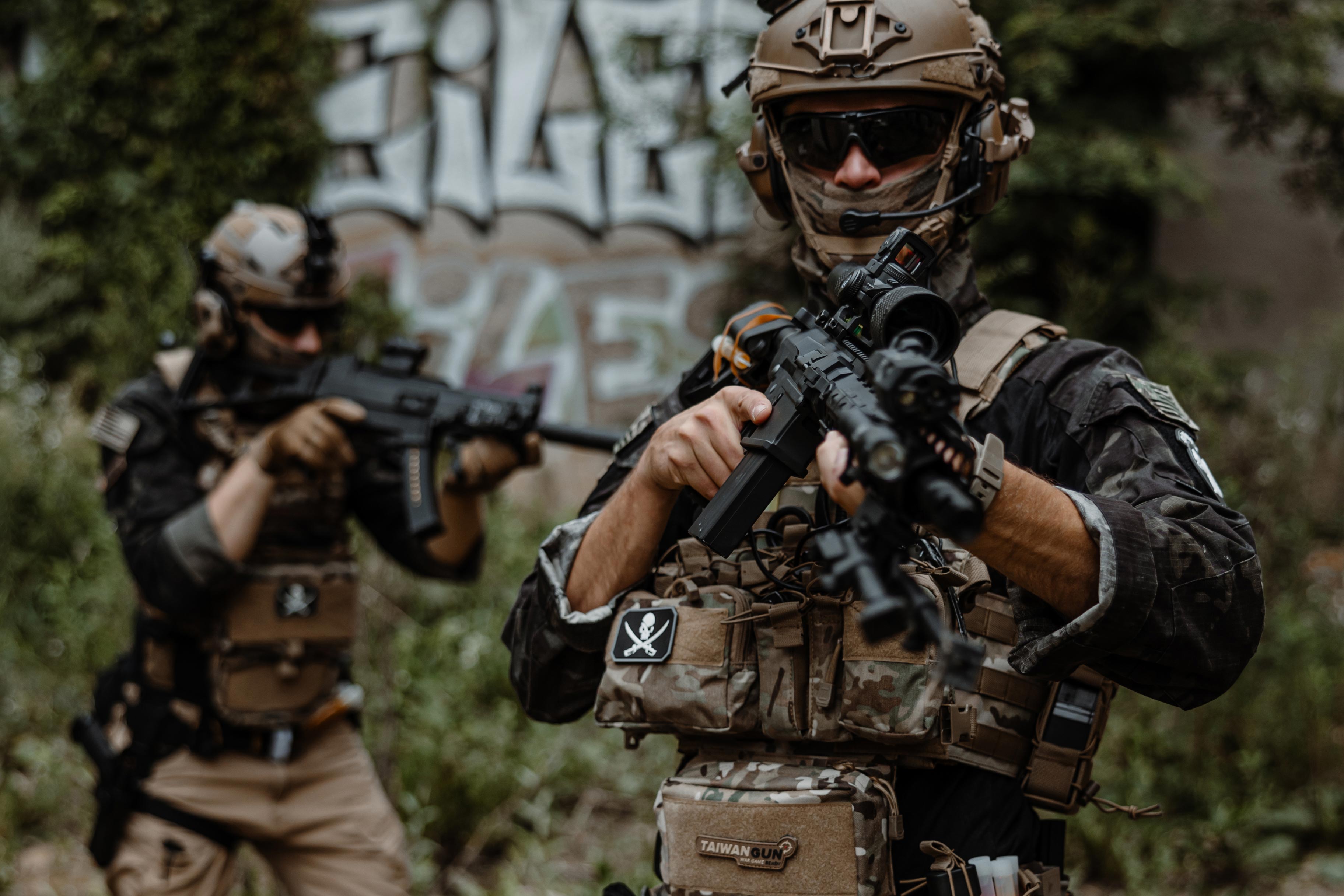 8Fields Tactical Gear - Wyposażenie taktyczne dla każdego!