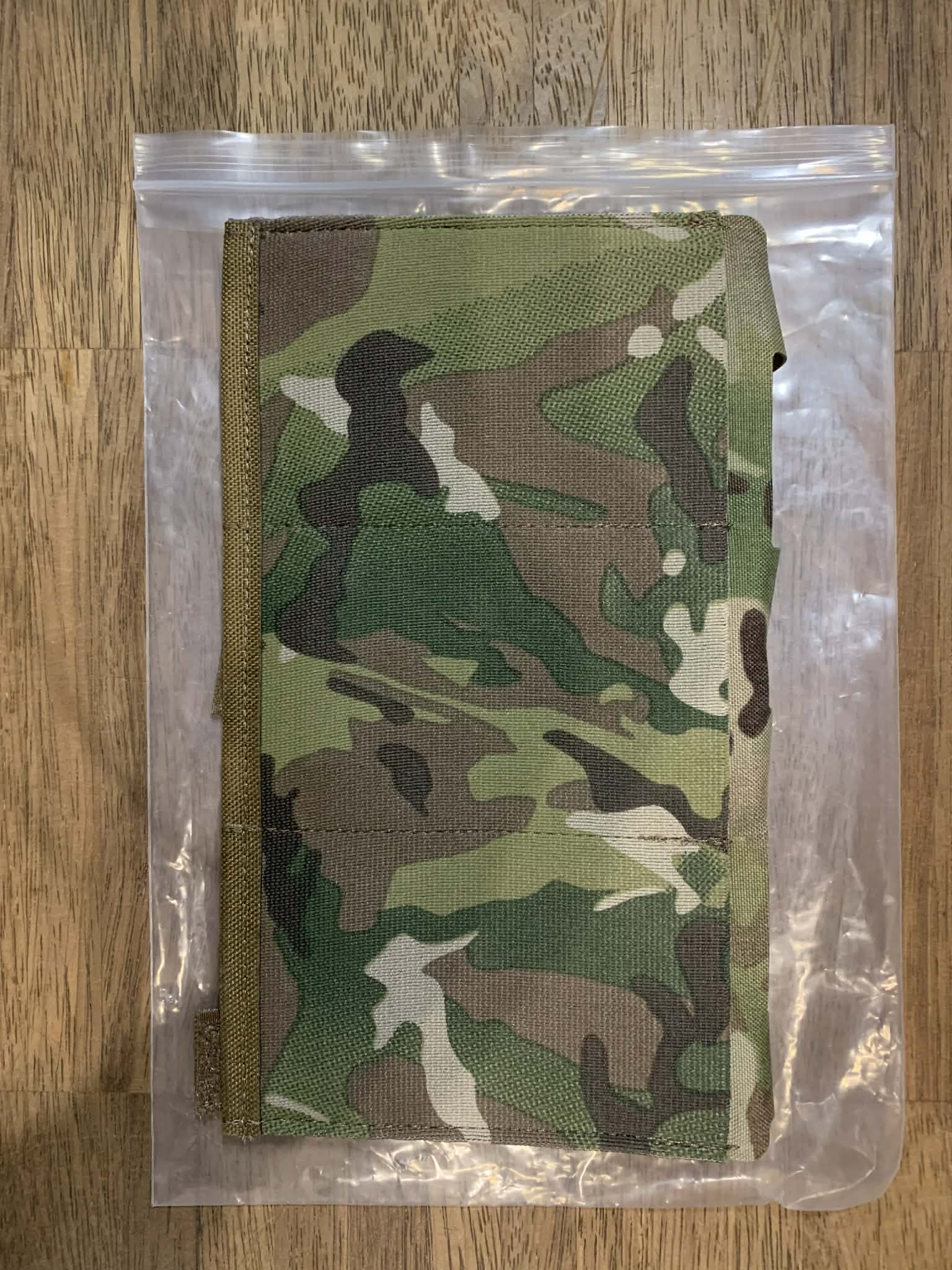 Potrójna elastyczna ładownica pew tactical, kopia Blue force gear