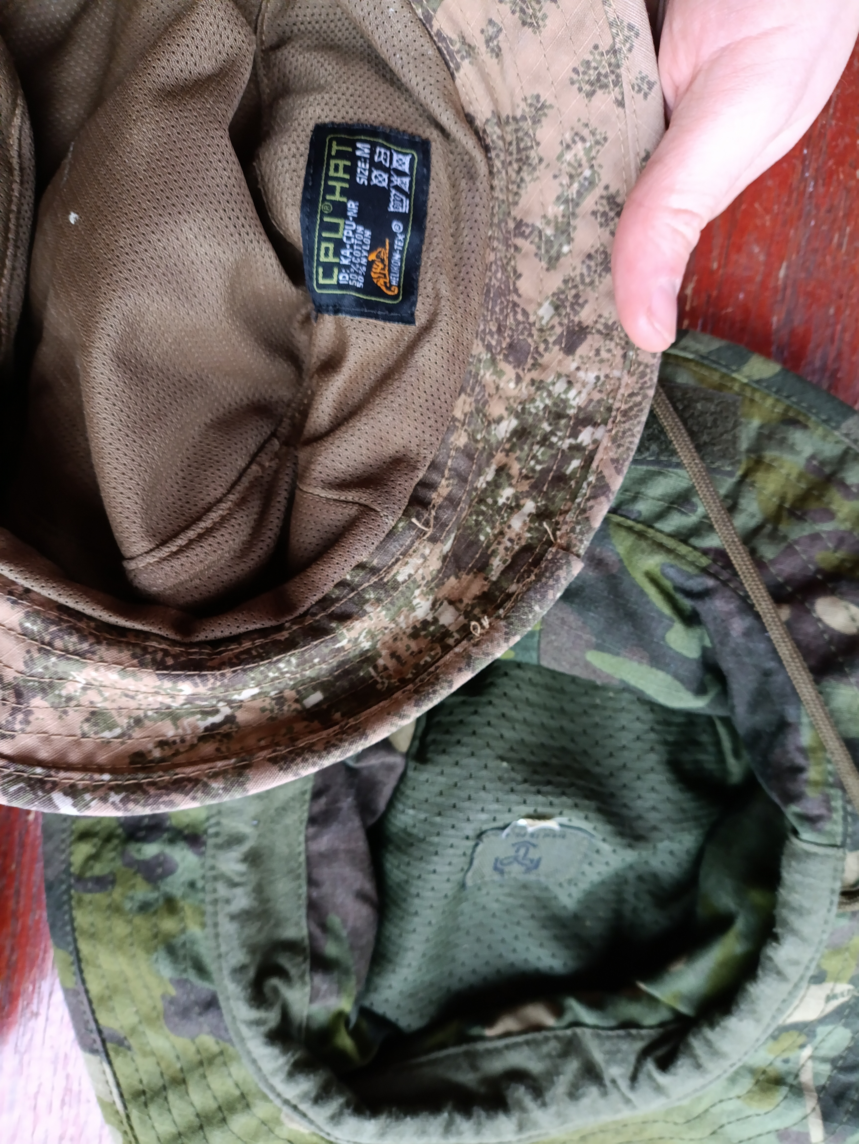 Dwa kapelusze i czapka, multicam tropic, rozmiar M