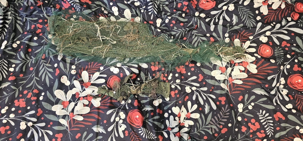 AMOEBA "Striker" Tactical 01 wraz z ghillie wrap na nią