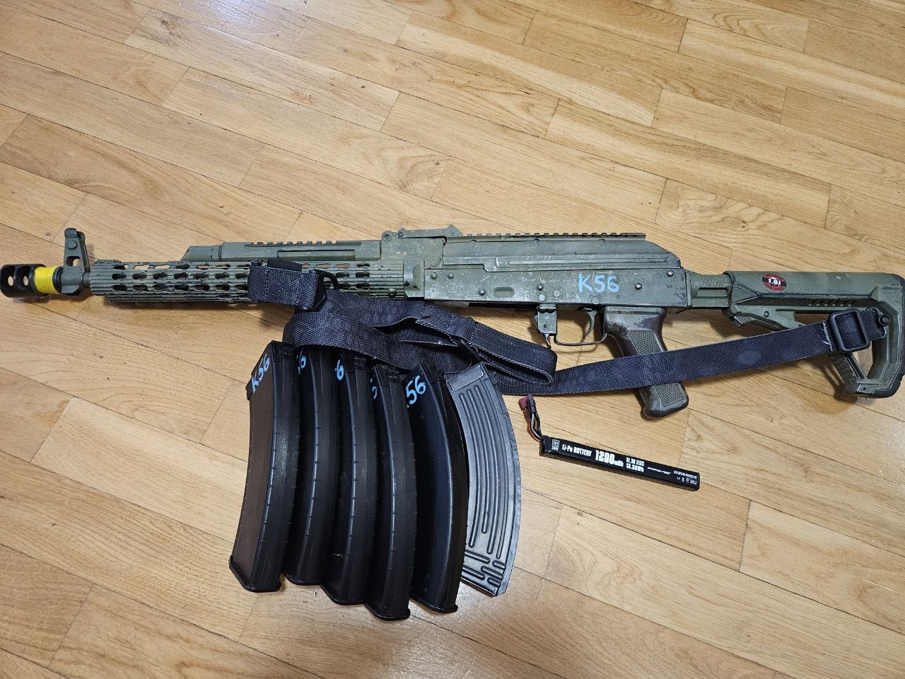 AKM e&l 1 generacja
