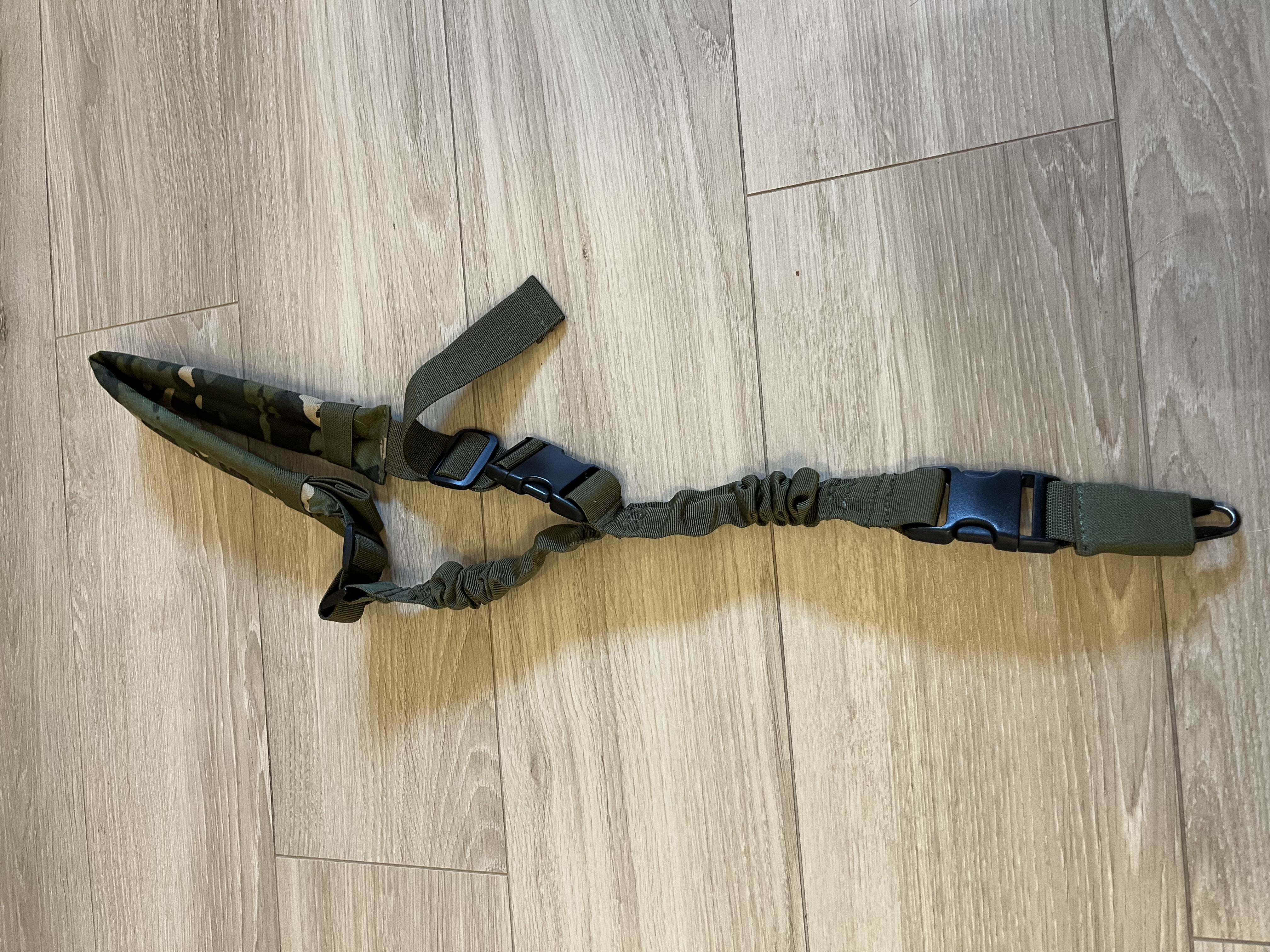 8Fields Ronin i zawieszenie Multicam Tropic