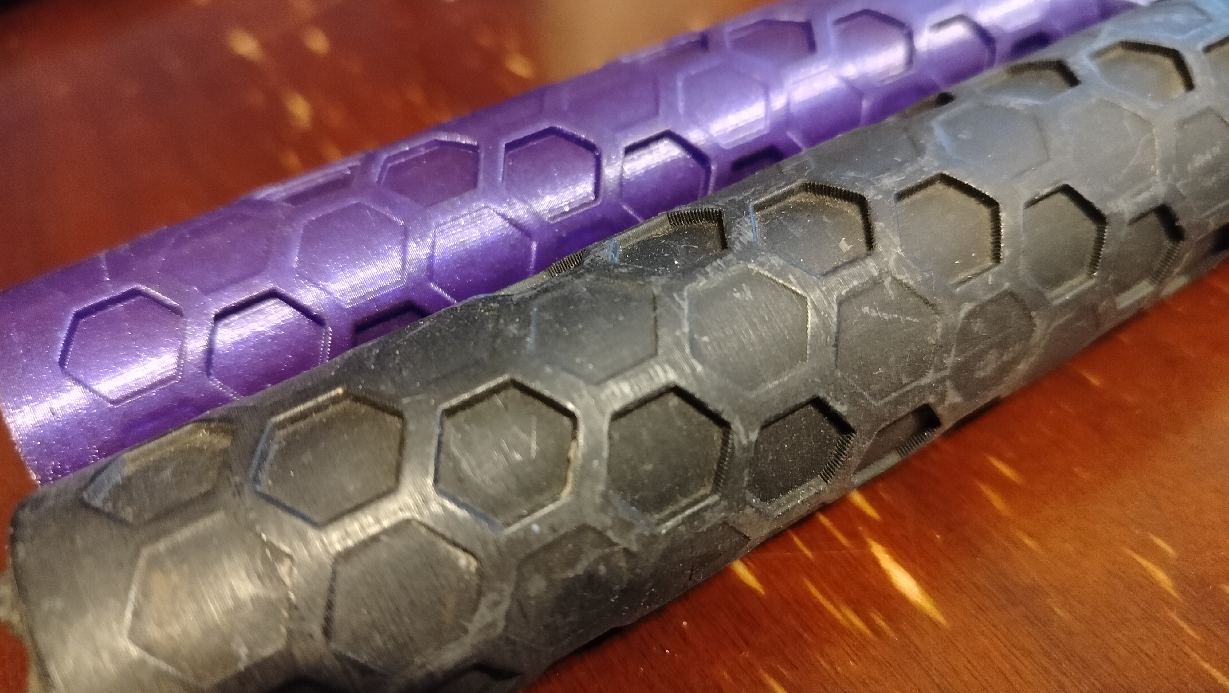 Komplet tłumików 3d hex