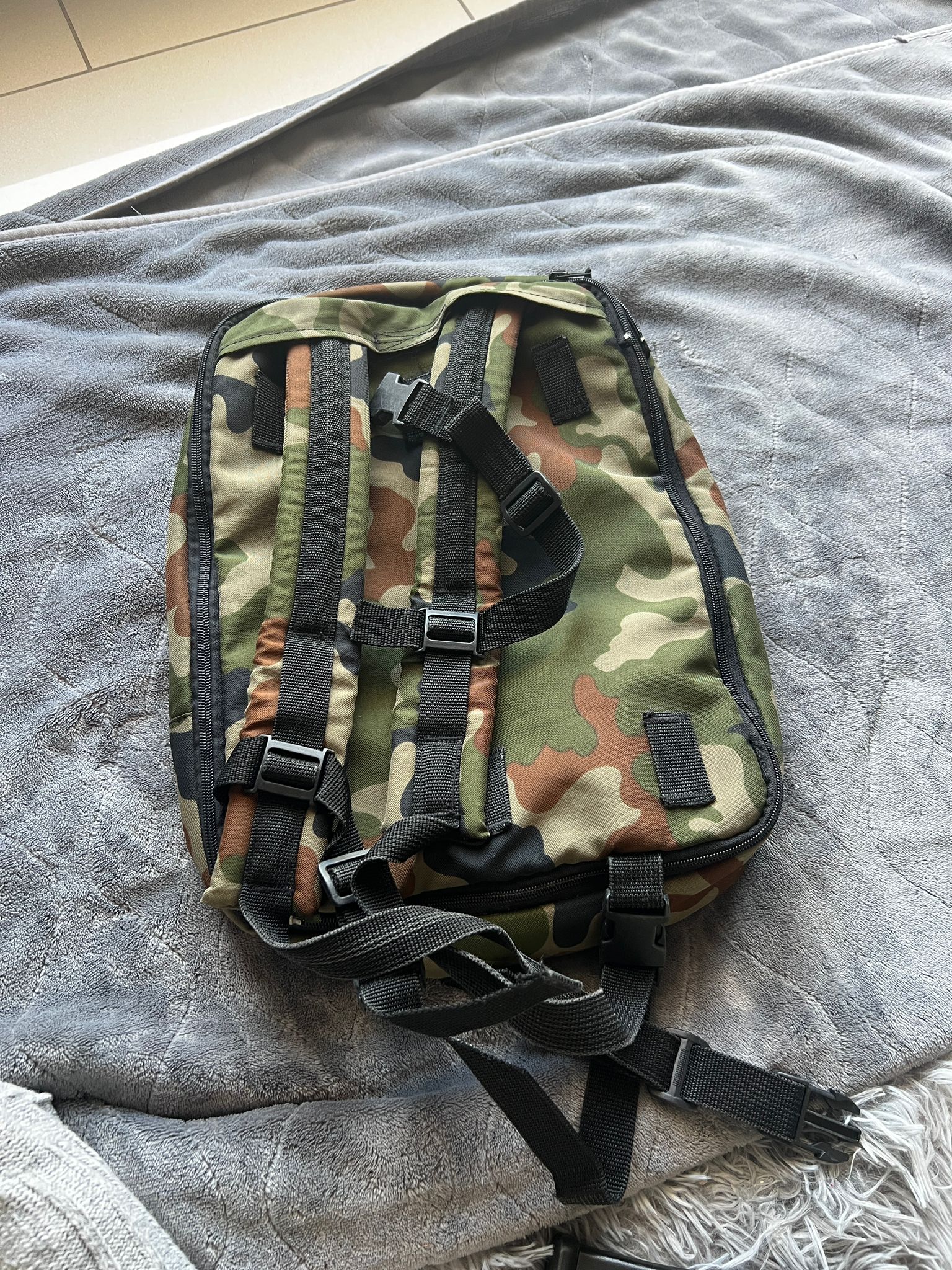 REPLIKA + WSZYSTKO INNE