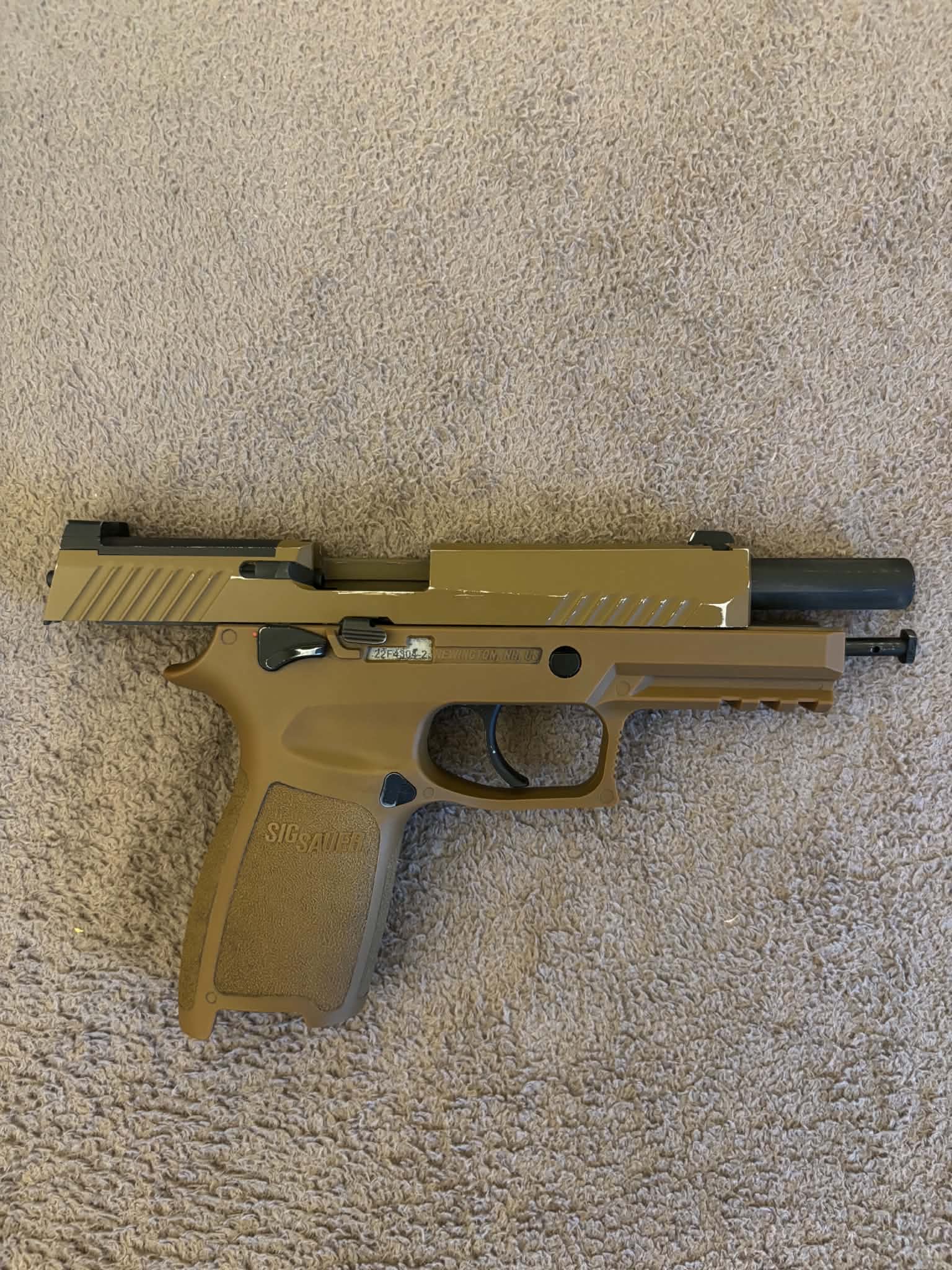 Replika pistoletu Sig Sauer ProForce P320 M17 (Green Gas)
