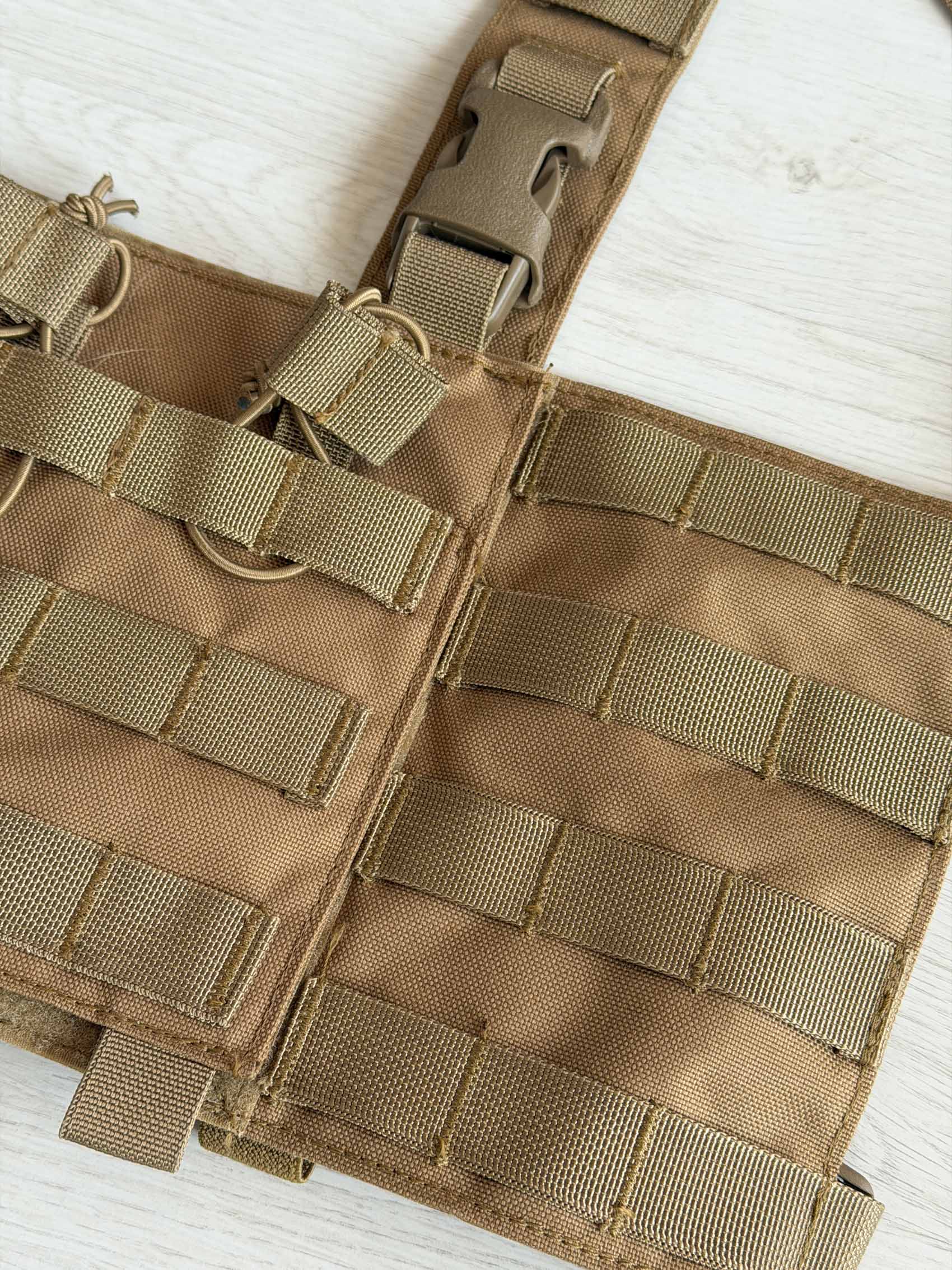 Kamizelka taktyczna Chest RIG BuckleUp w coyote