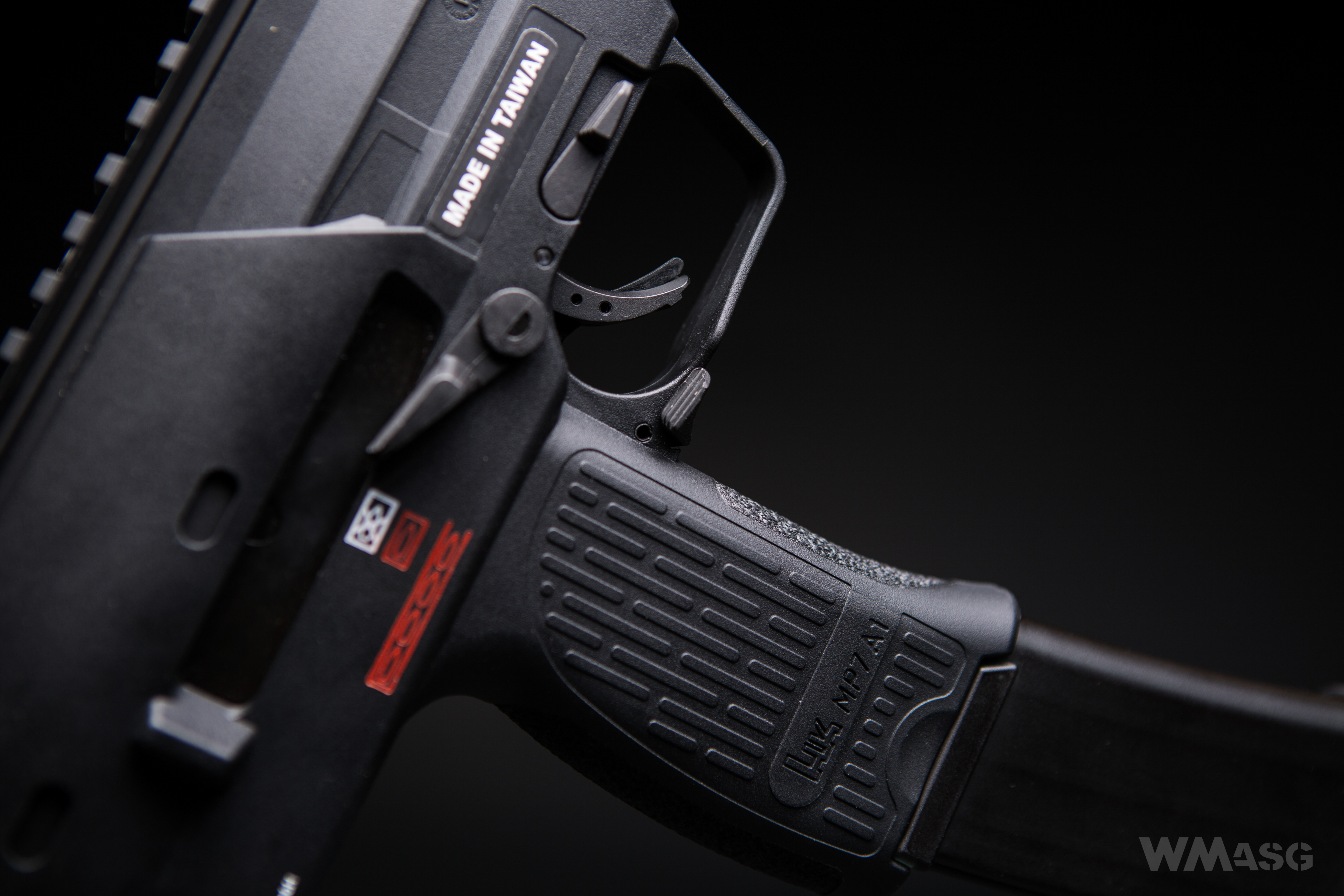 HK MP7A1 AEG - Umarex/VFC - z zewnątrz