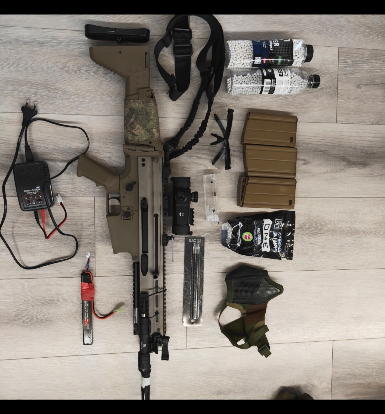 Zestaw ASG i replika SCAR-H