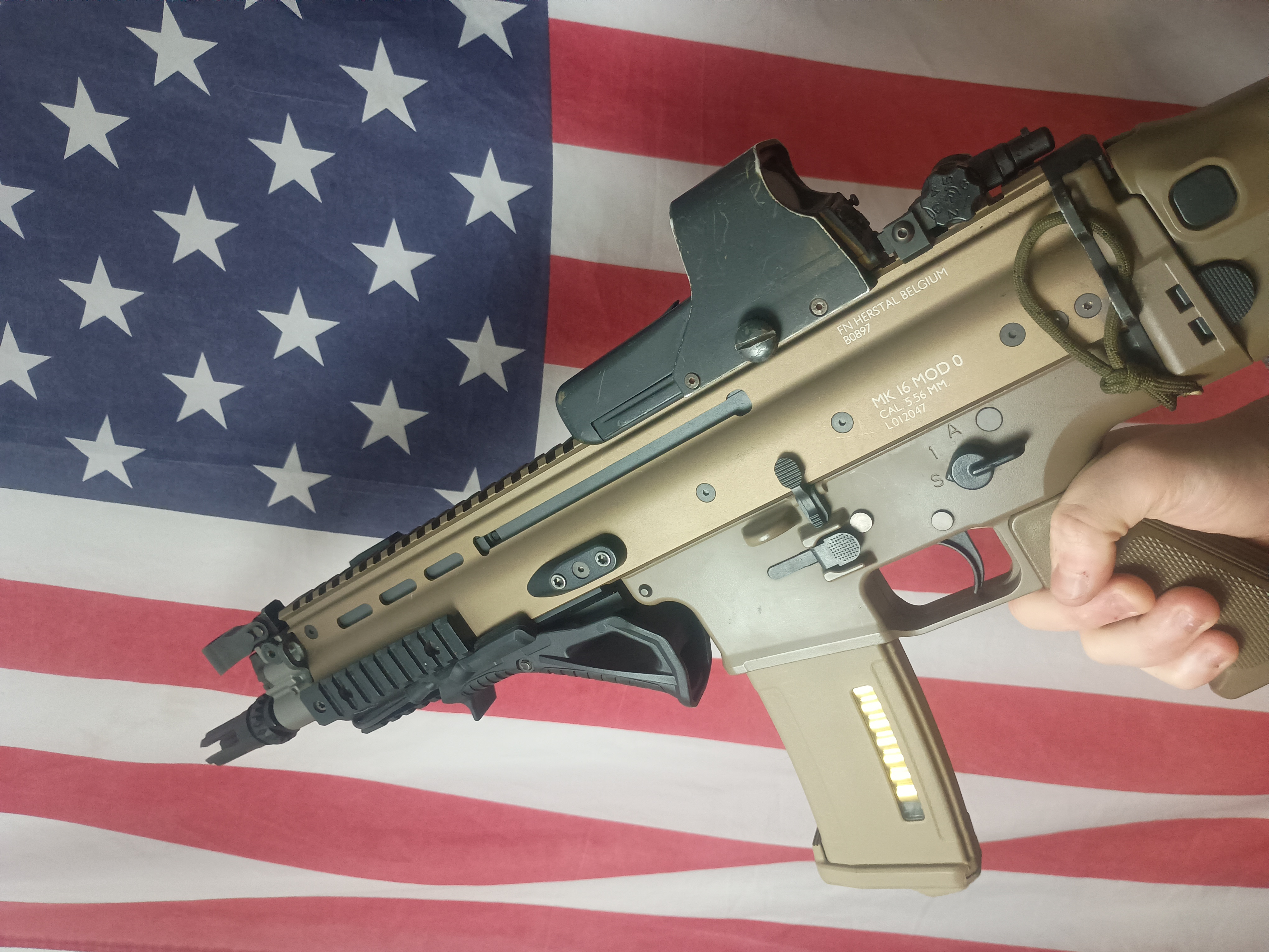 Tokio Marui Scar L NGRS+5 magazynków PTS Zestaw