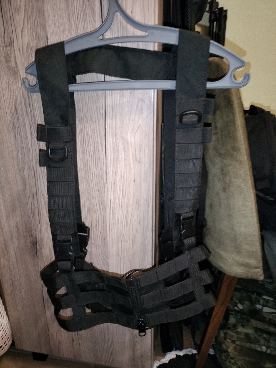 Szkieletowy Chest Rig - Black [8FIELDS] + pas