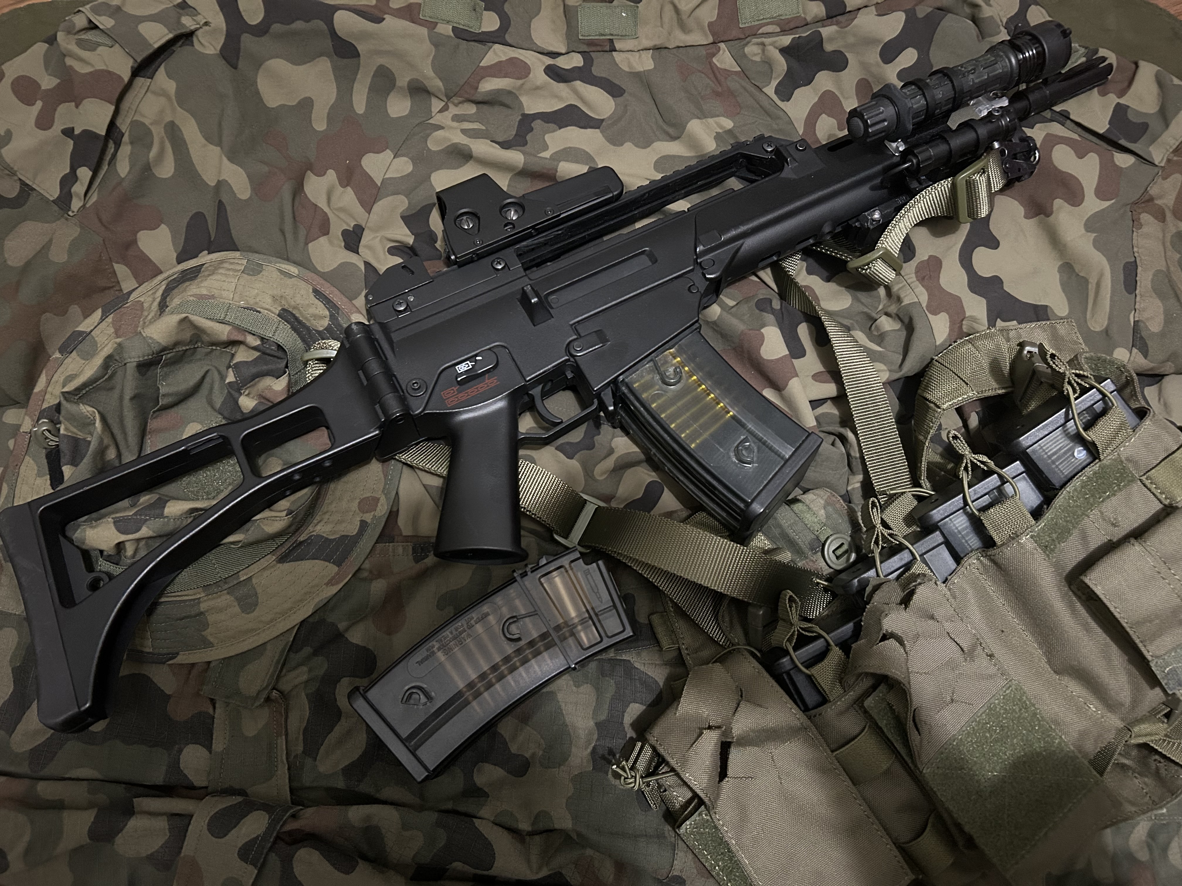 G36K magazynki kamizelka Kolimator EOTECH 552