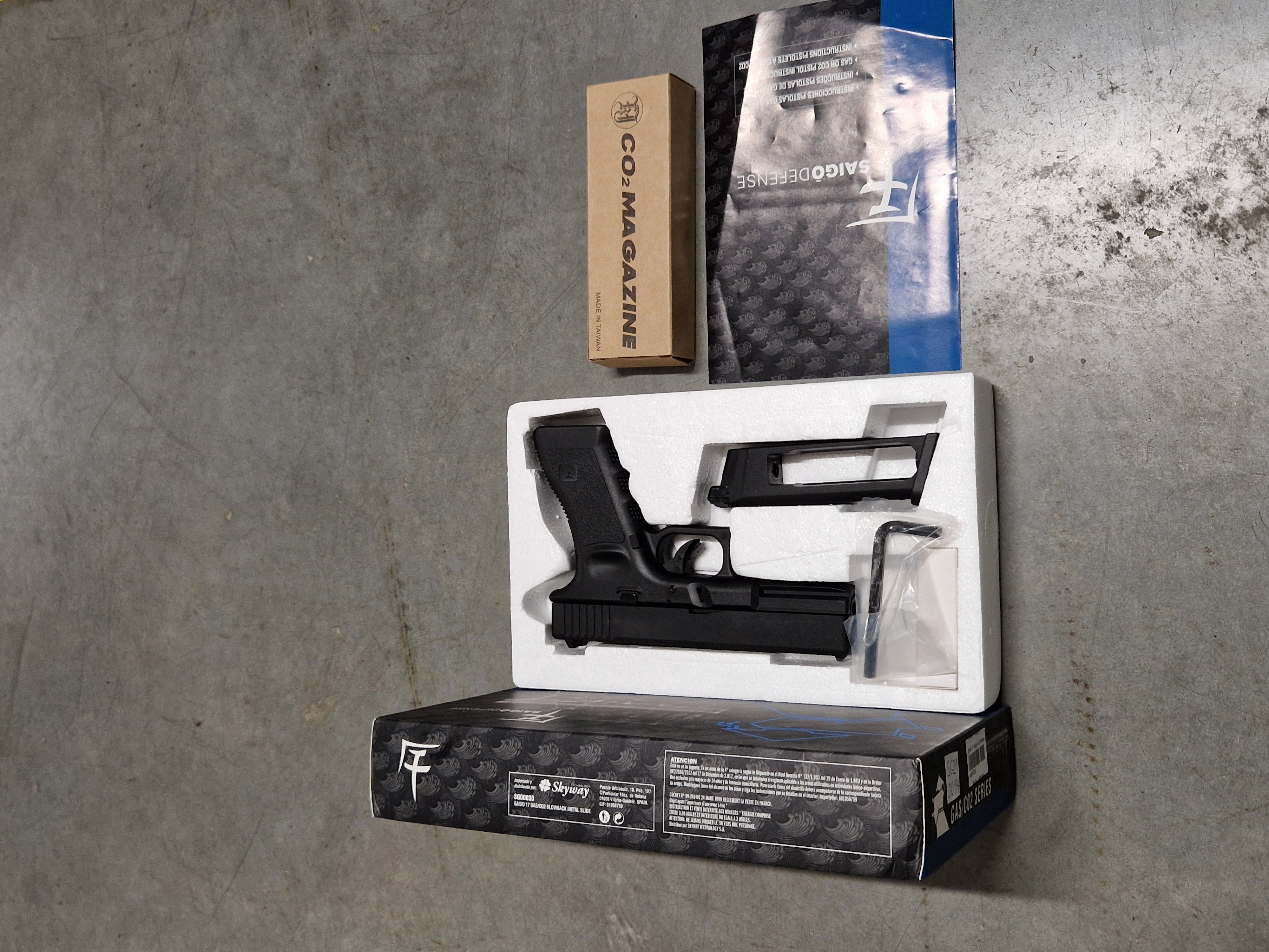 Glock 17. Co2. SAIGO Defense/KJW