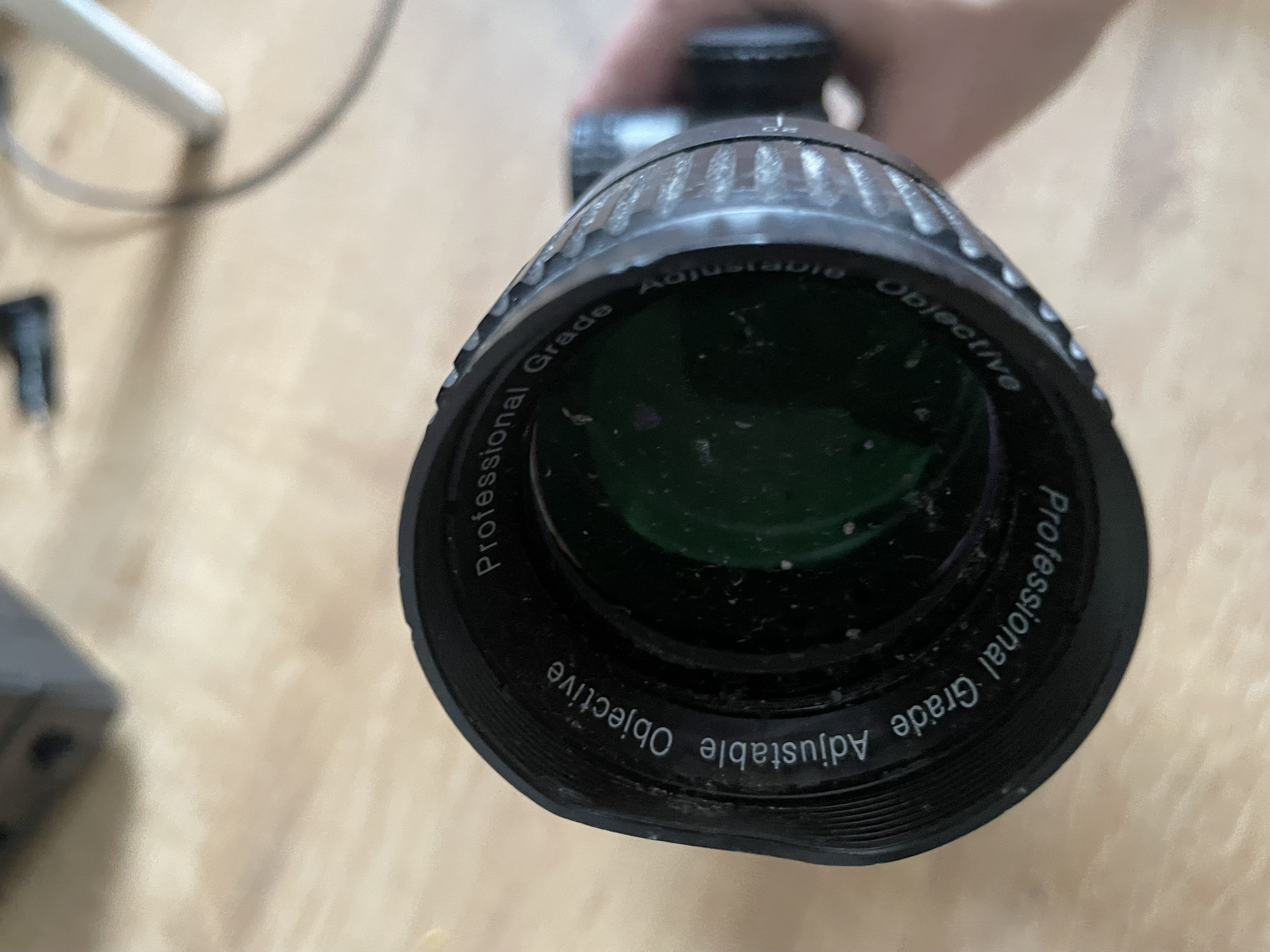 Luneta Theta Optics 2.5-10x40AOE - Podświetlana / AO / Bez montażu