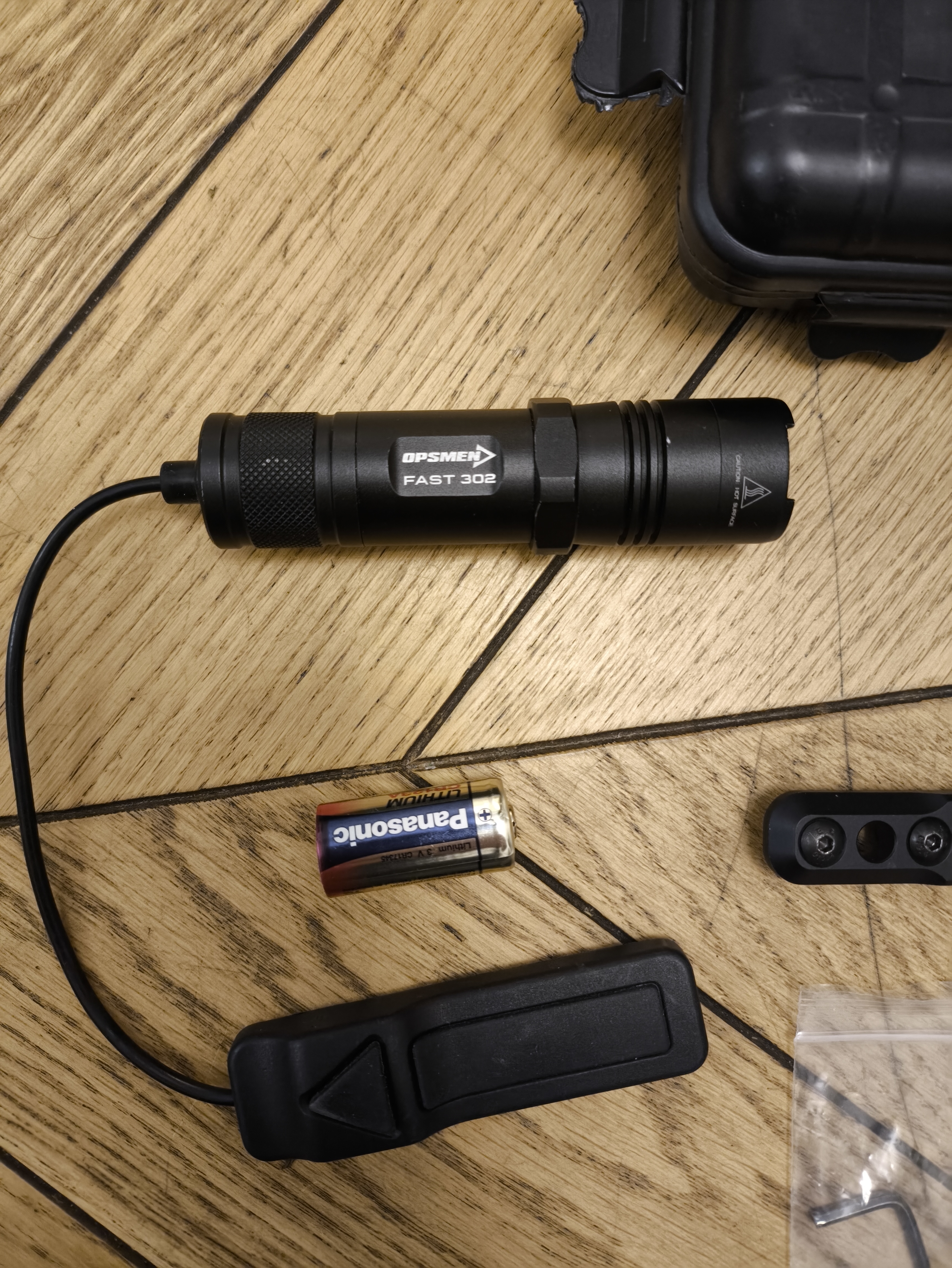 Latarka Opsmen 302+montaż mlok