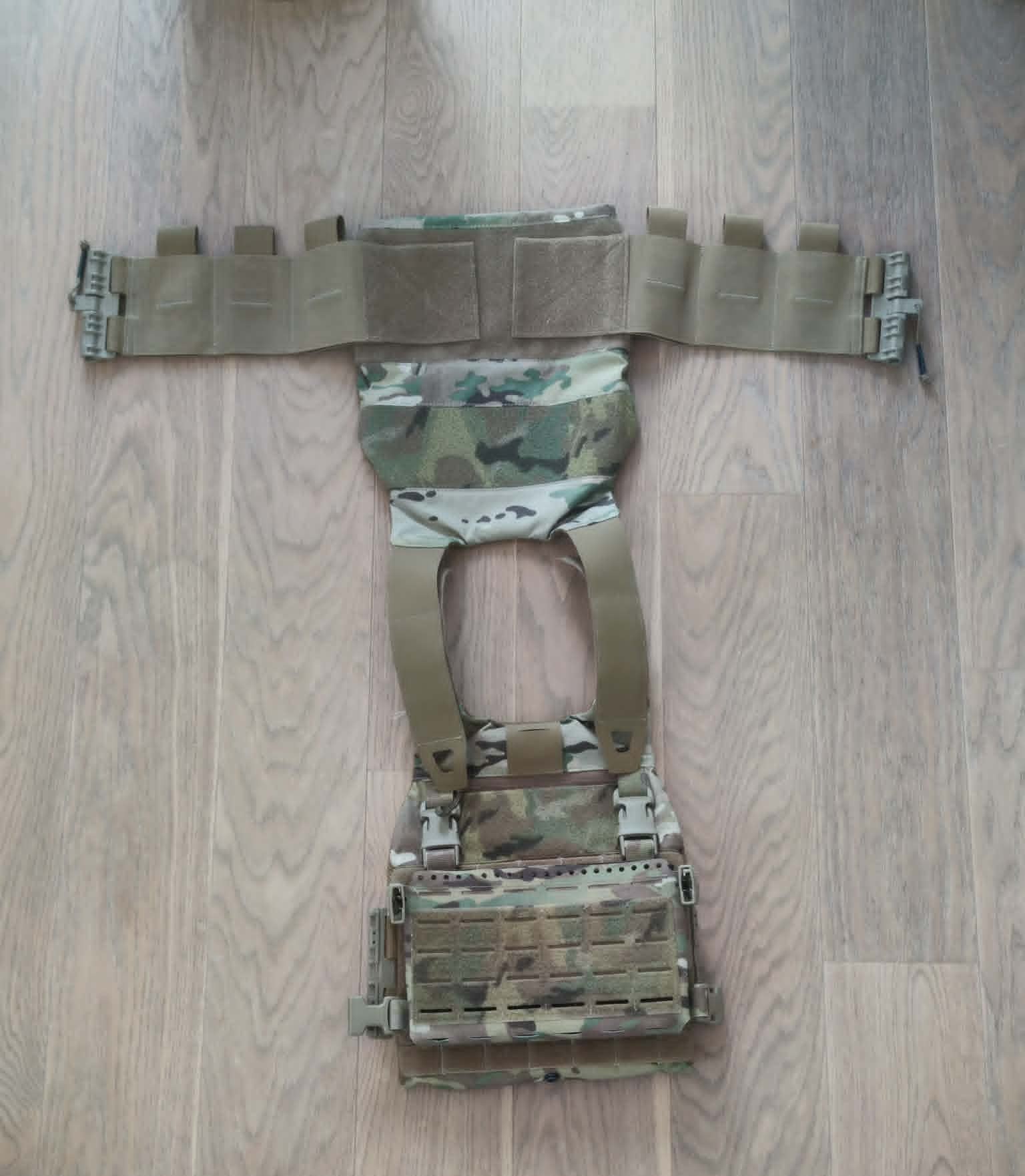 Niskoprofilowa Kamizelka Ape Force Gear FCSK 2.0 MC z insertami oraz front flapem też od Ape Force gear
