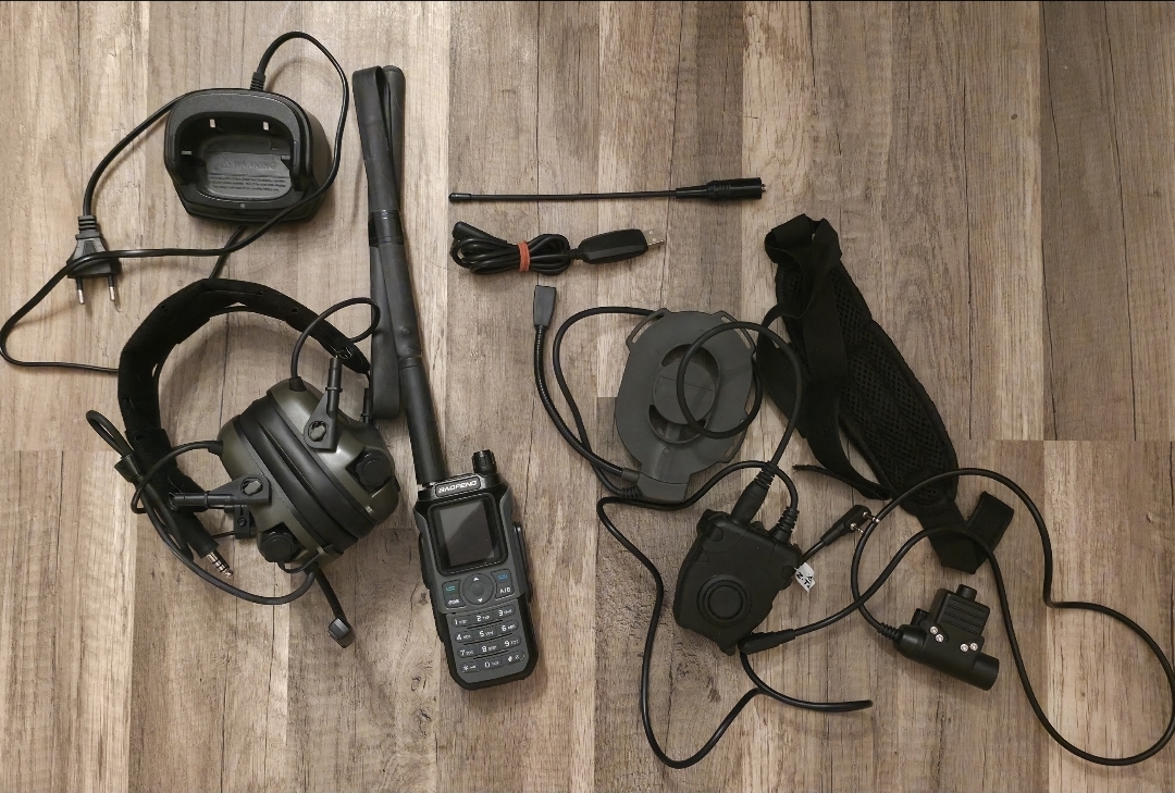 Earmor m32, Baofeng, PTT, słuchawki aktywne