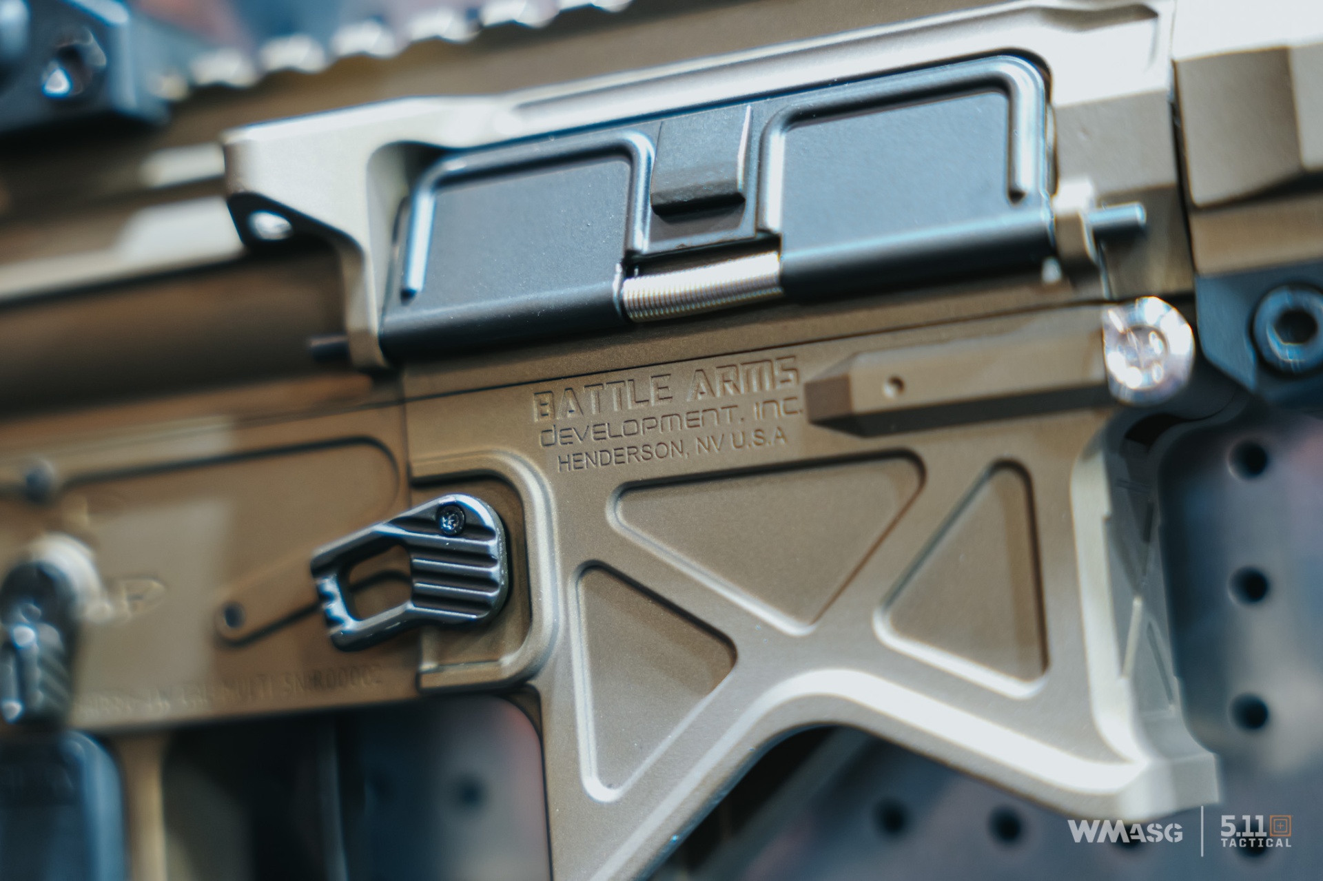 Red Wolf Airsoft z licencjonowanymi produktami własnej produkcji.