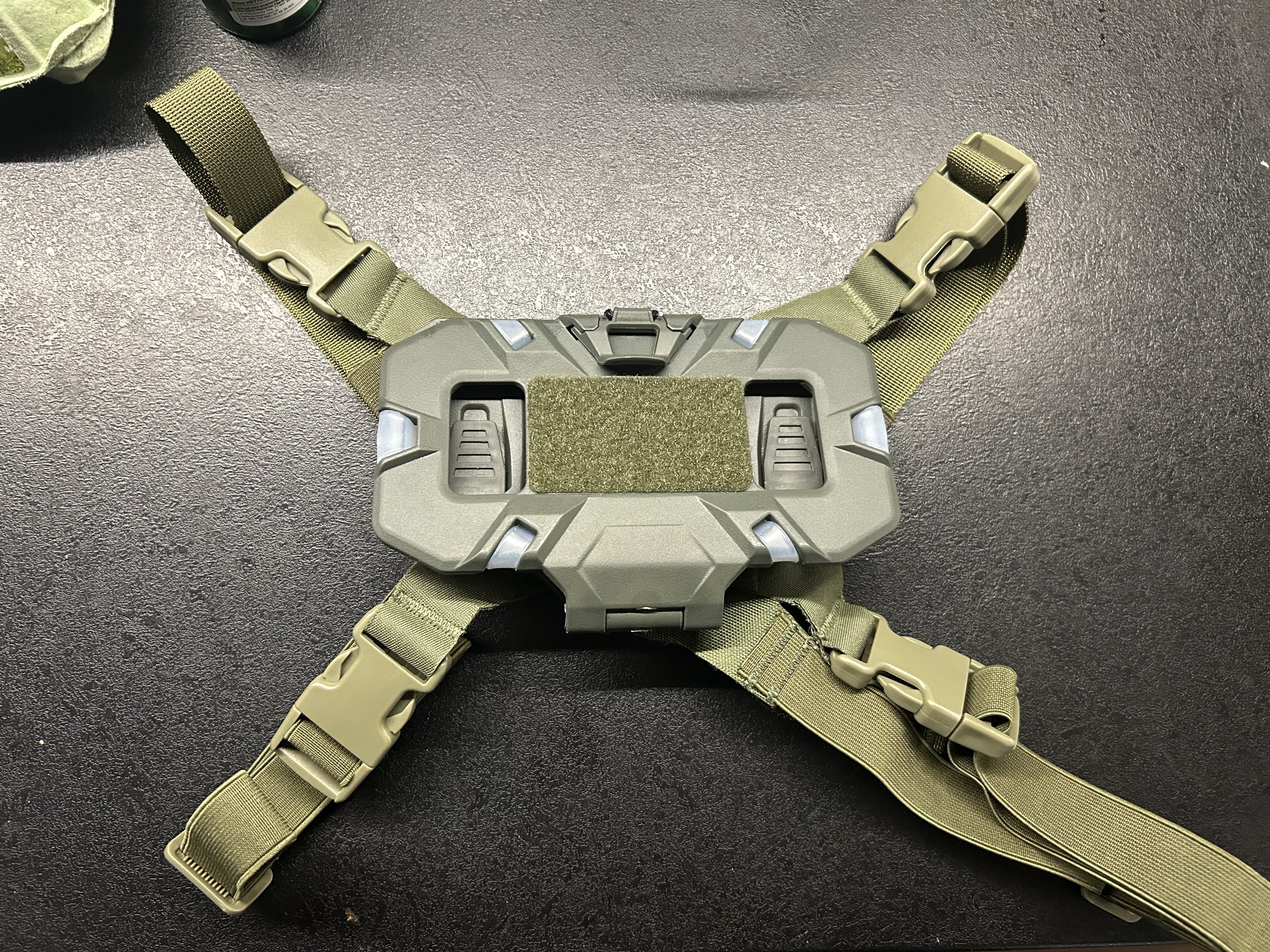 Montaż na telefon molle do kamizelki chest Riga plecaka