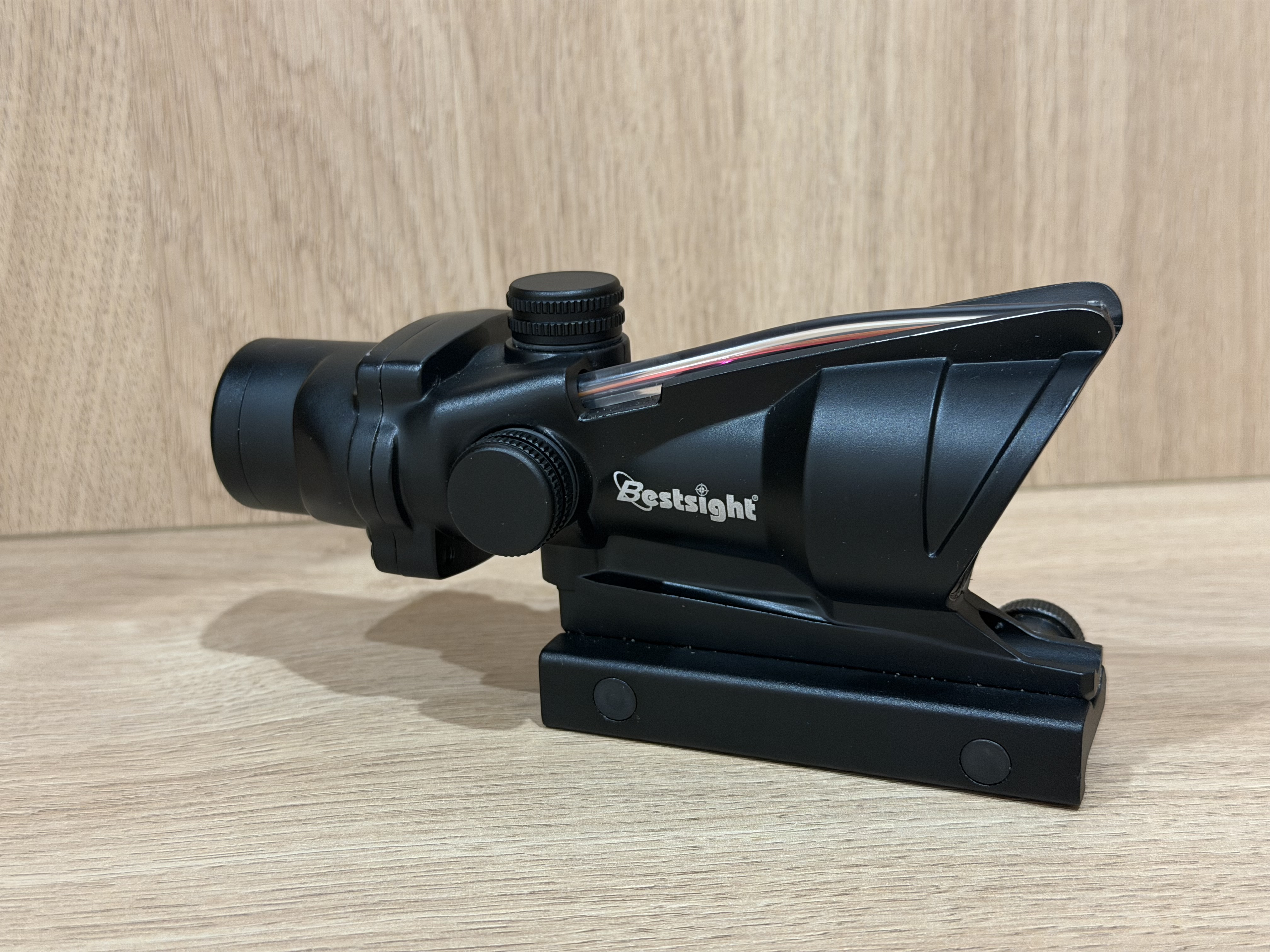 Celownik optyczny (luneta) Bestsight 4x32 ACOG