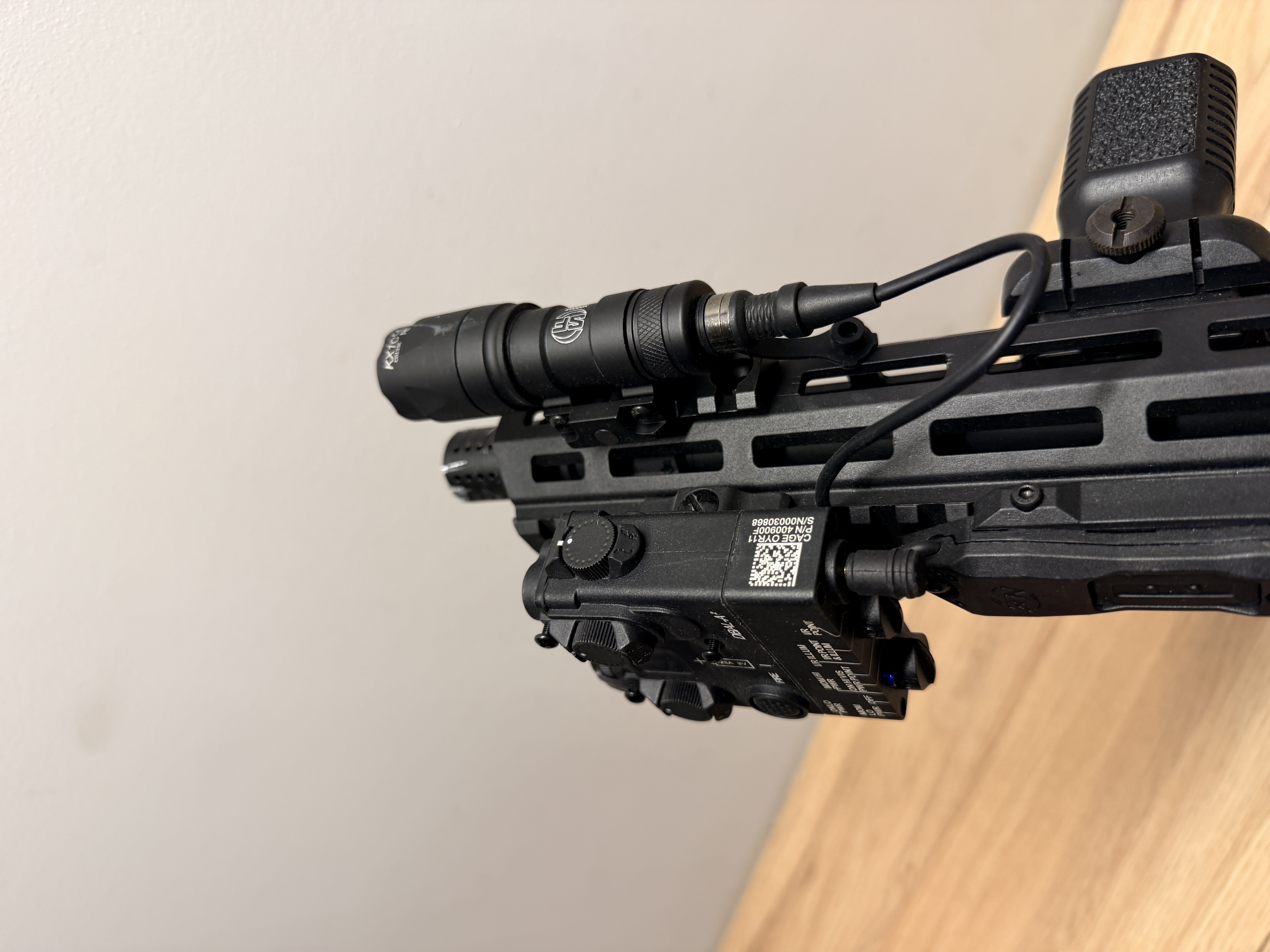 Double Eagle M904F + akcesoria