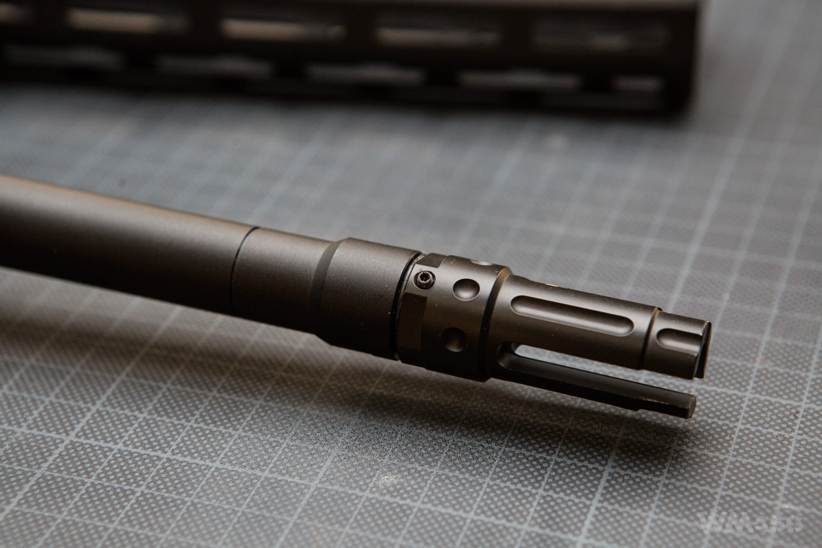 Cyma CM.097B - z zewnątrz