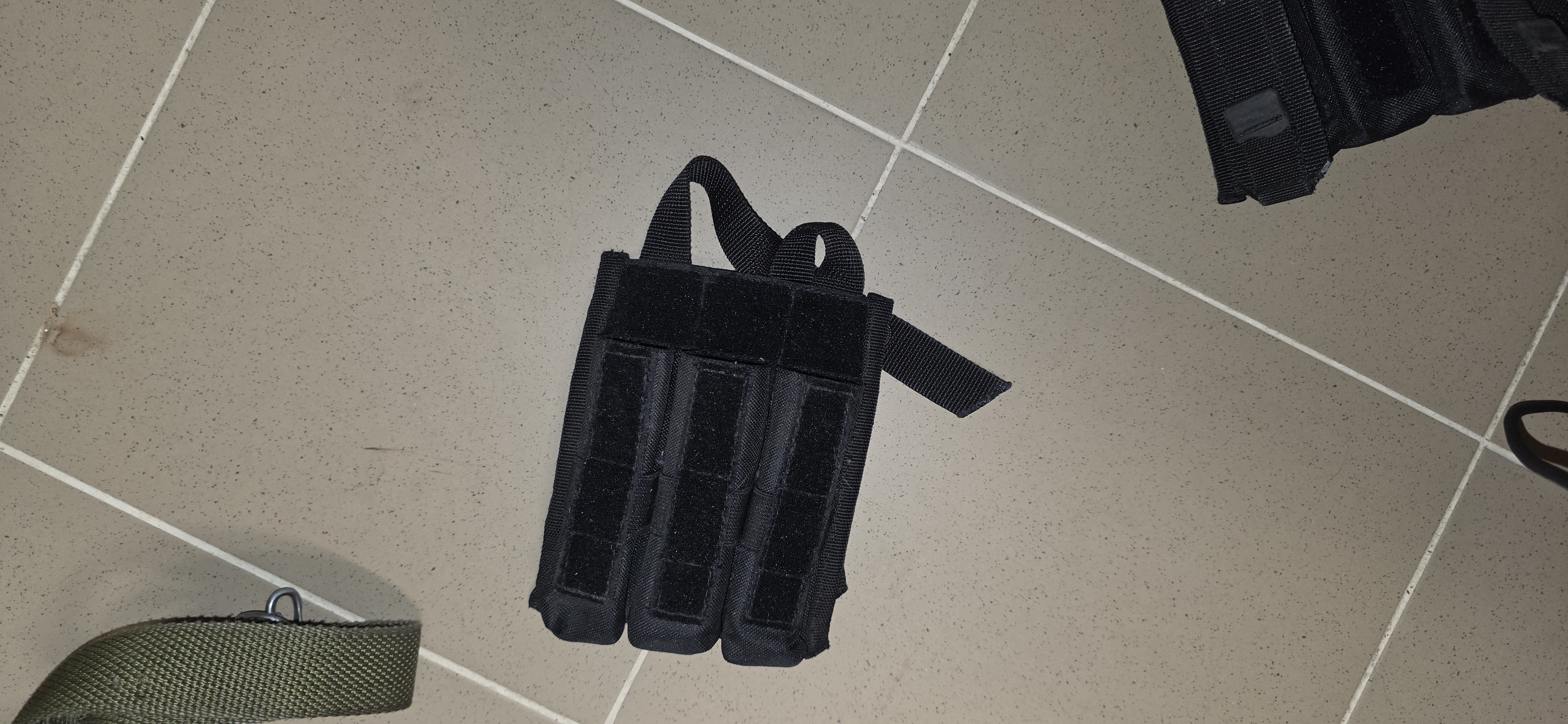 Zestaw Tac-Vest / Omega (Blackhawk) + panel udowy + ładownice