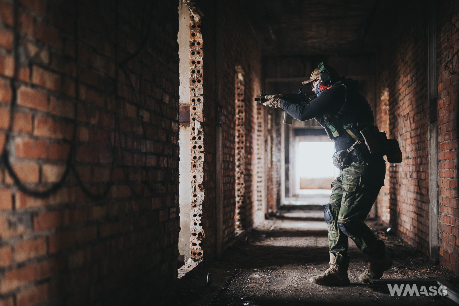 Specna Arms SA -E12 PDW Edge BK-TAN (sesja w terenie)