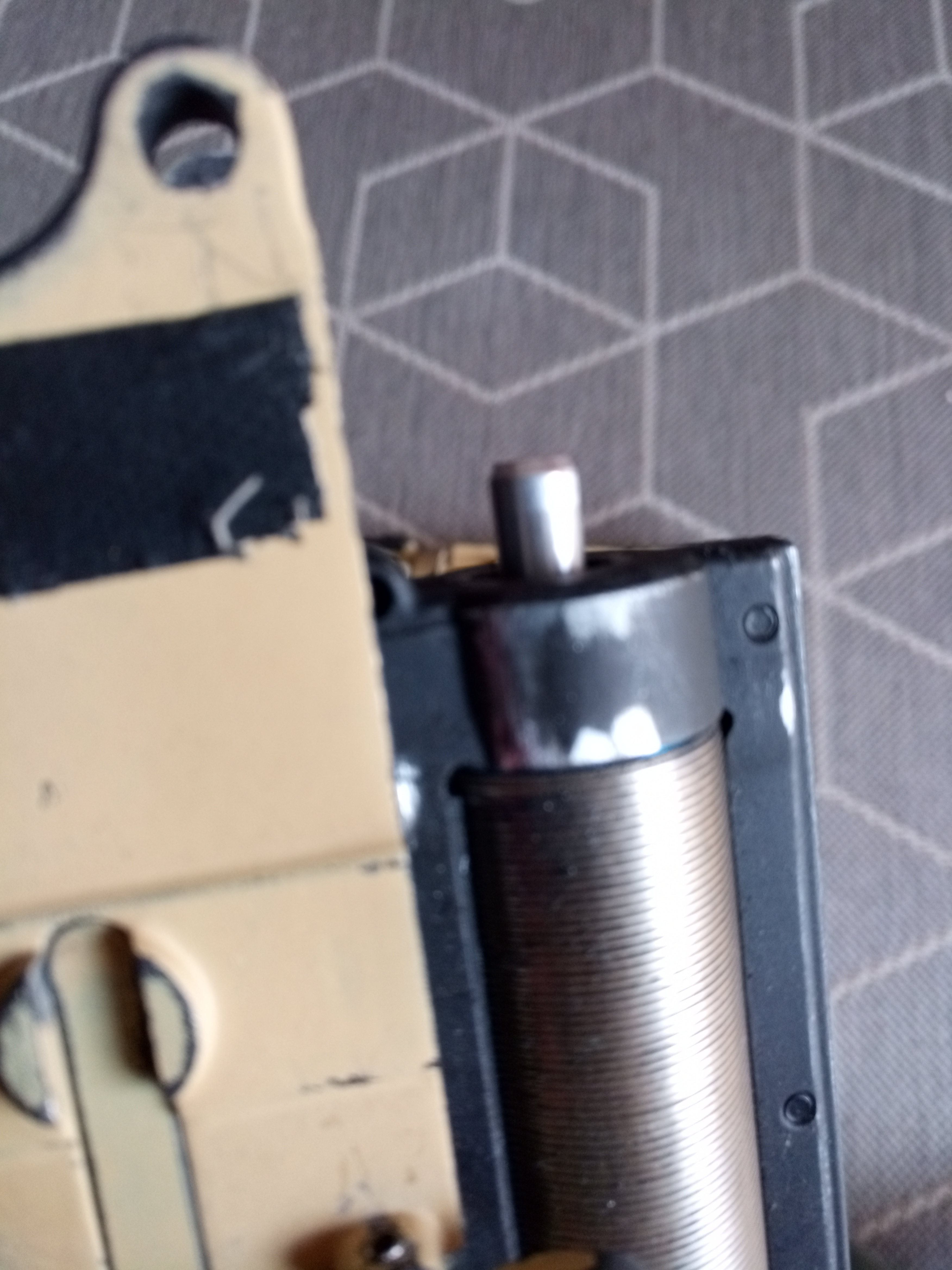 3 repliki m4 E&L