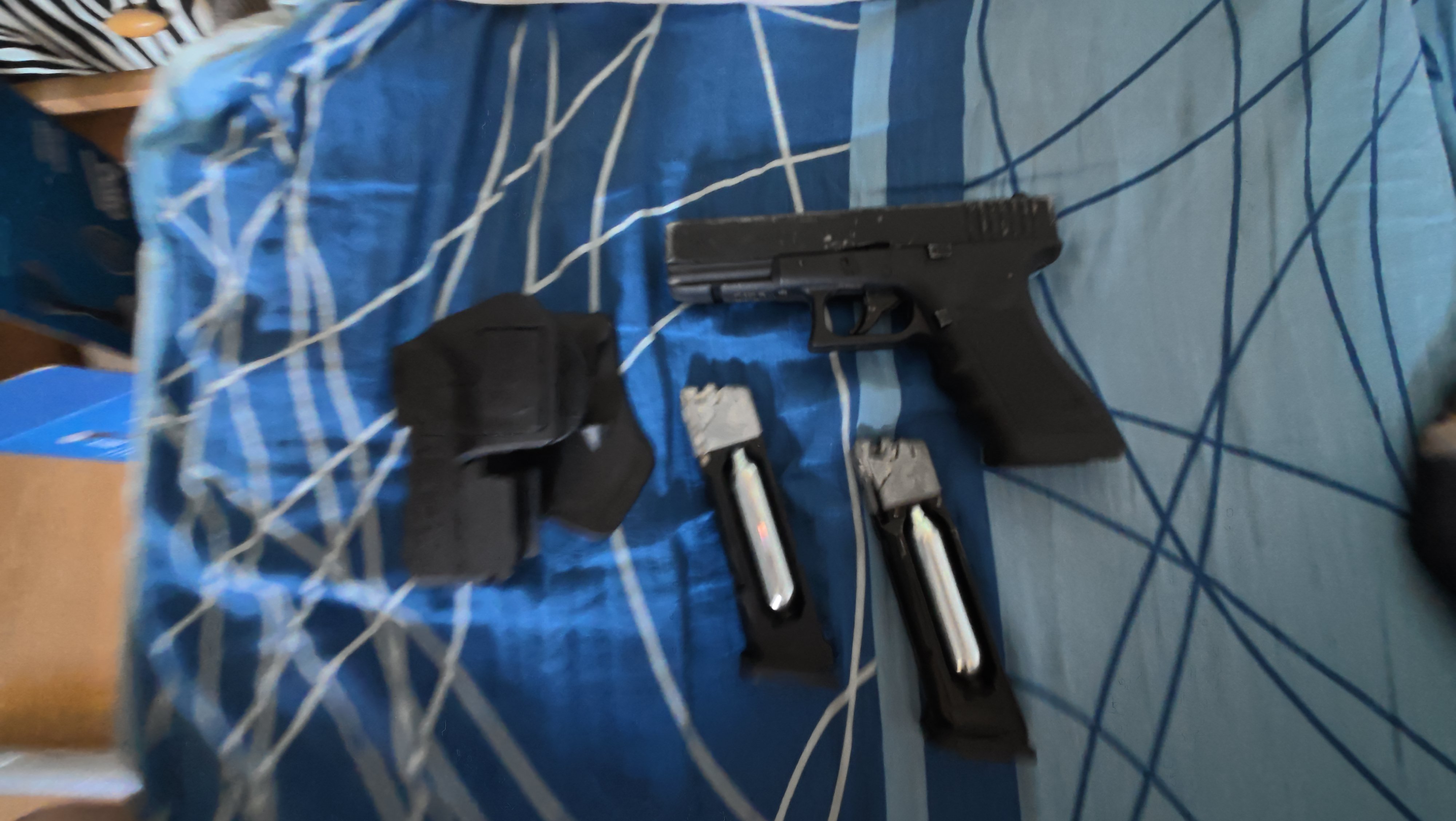 P320+2 magazynki+kabura+latarka+pokrowiec