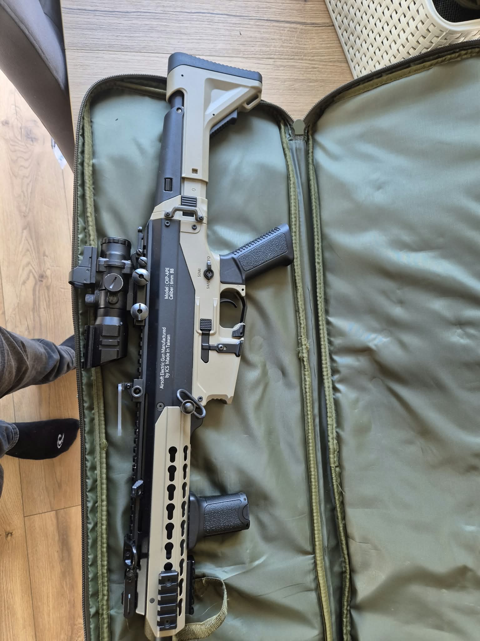 ICS - Replika CXP-APE L - Two Tone