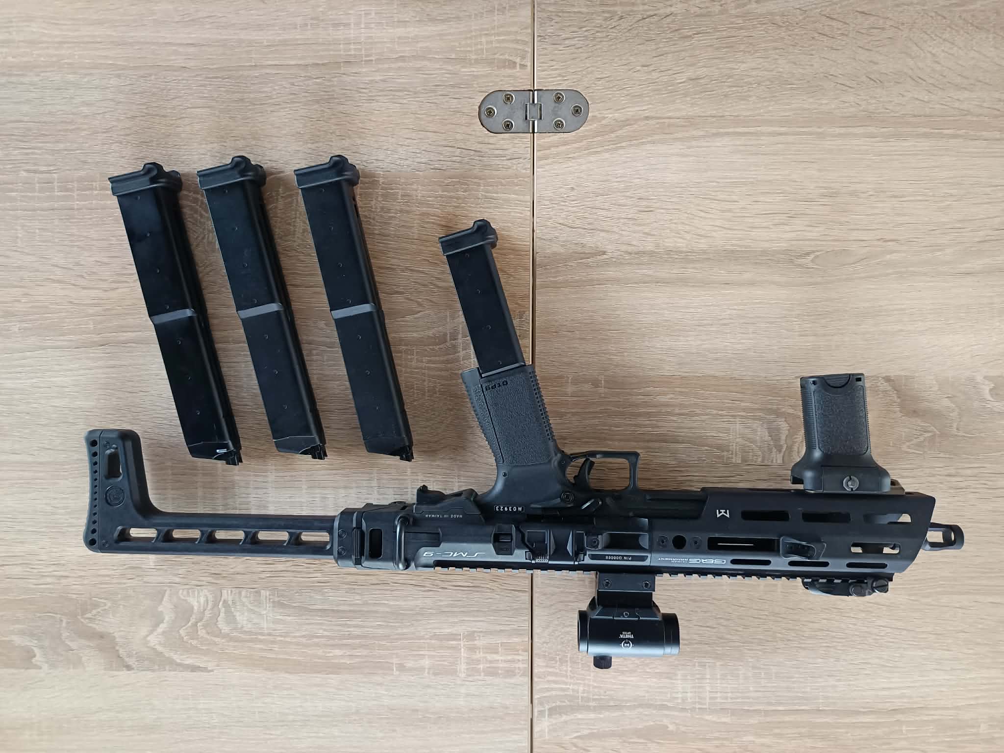SMC-9 G&G + 4 Magazynki