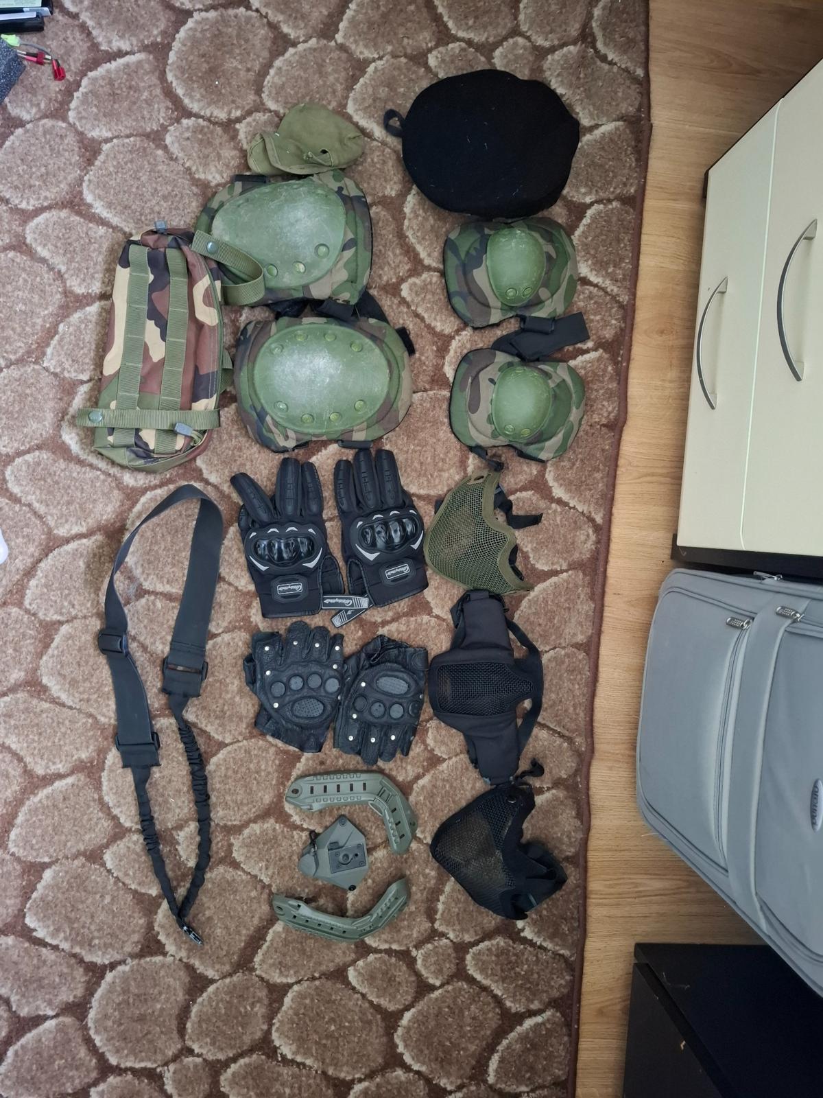Sprzęt ASG (kilka replik, mundur i rzeczy do ASG)