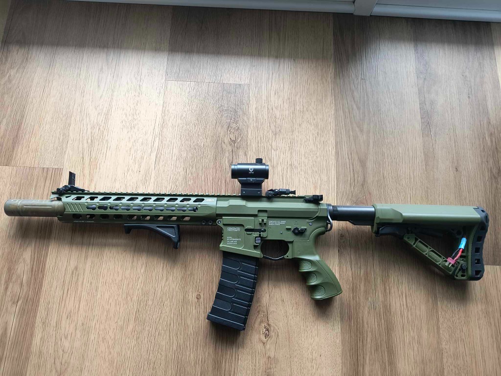 G&G Replika airsoft karabinka GC16 Predator Hunter Green AEG